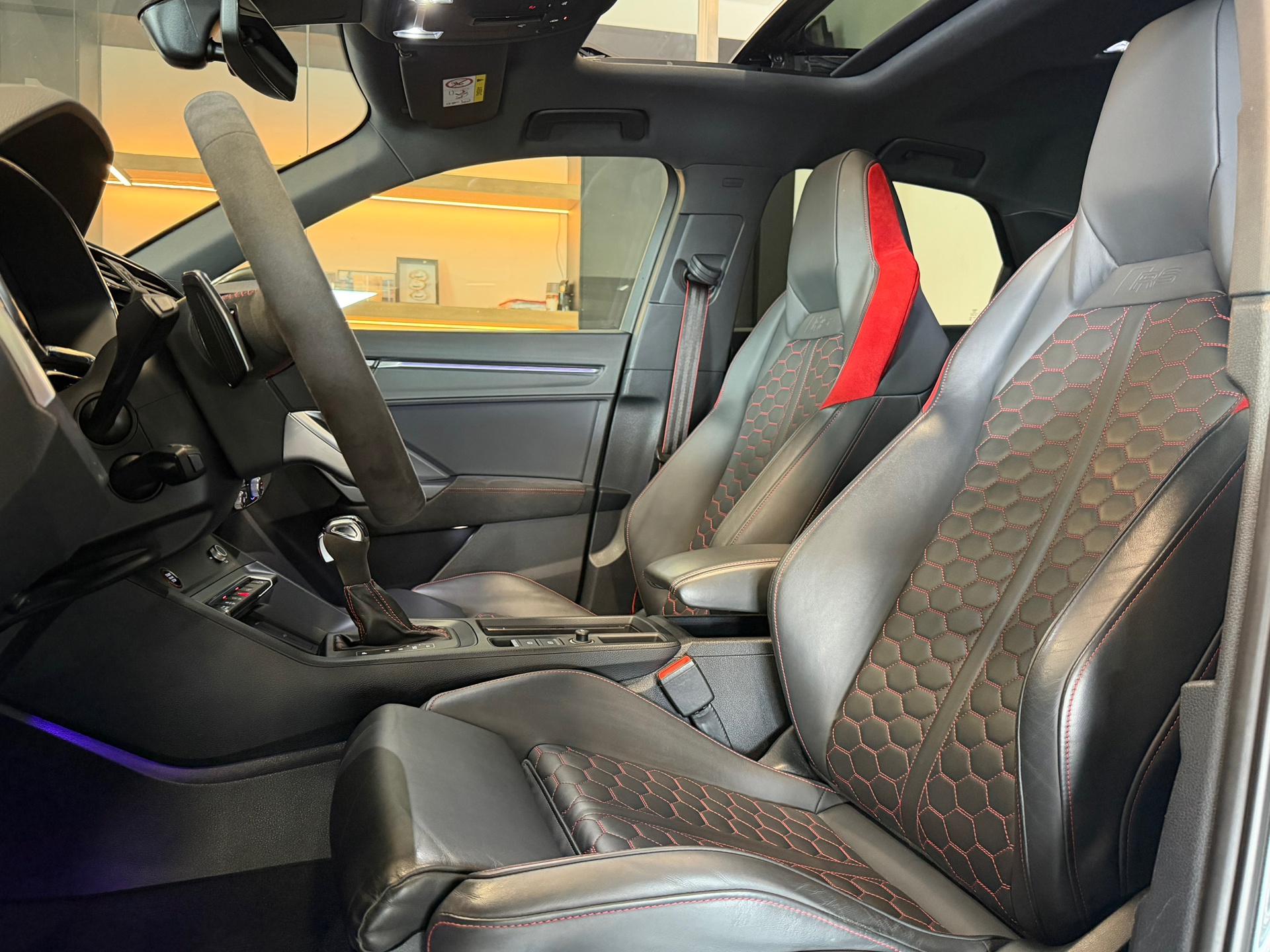 Foto van Audi RS Q3 Sportback
