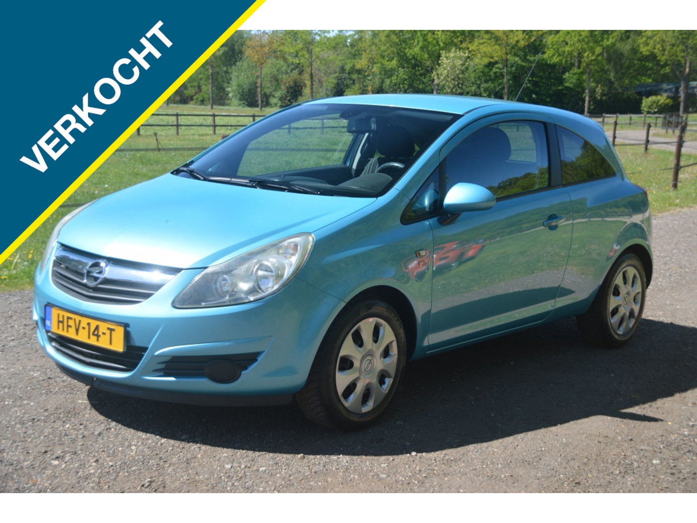 Opel Corsa 1.4-16V  "AIRCO+CRUISE CONTROL" 2010 - voorkant