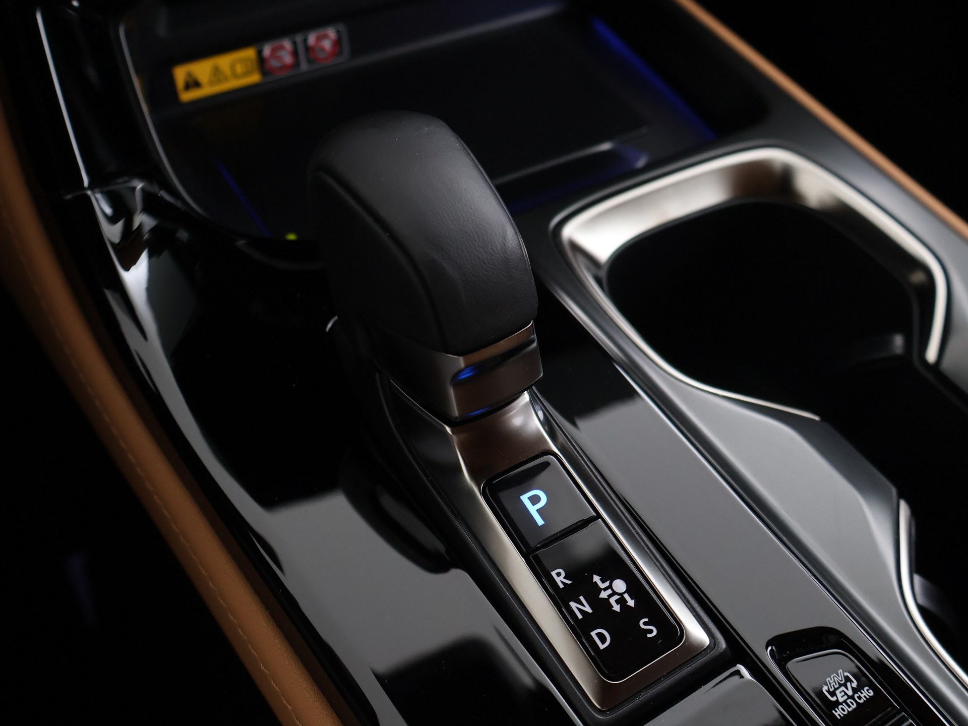 Foto van Lexus Lexus Nx450h+