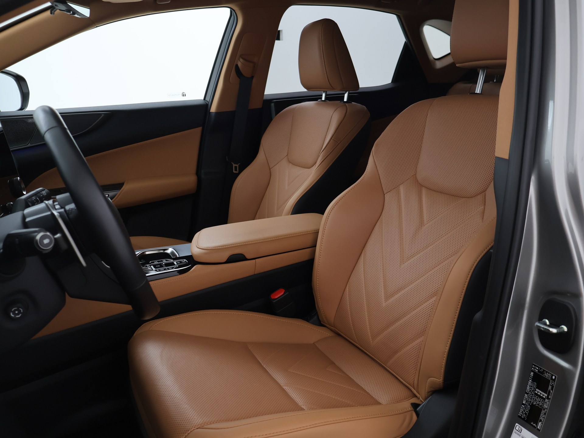 Foto van Lexus Lexus Nx450h+