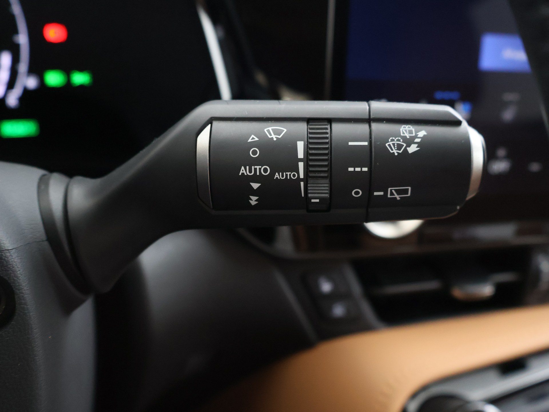 Foto van Lexus Lexus Nx450h+