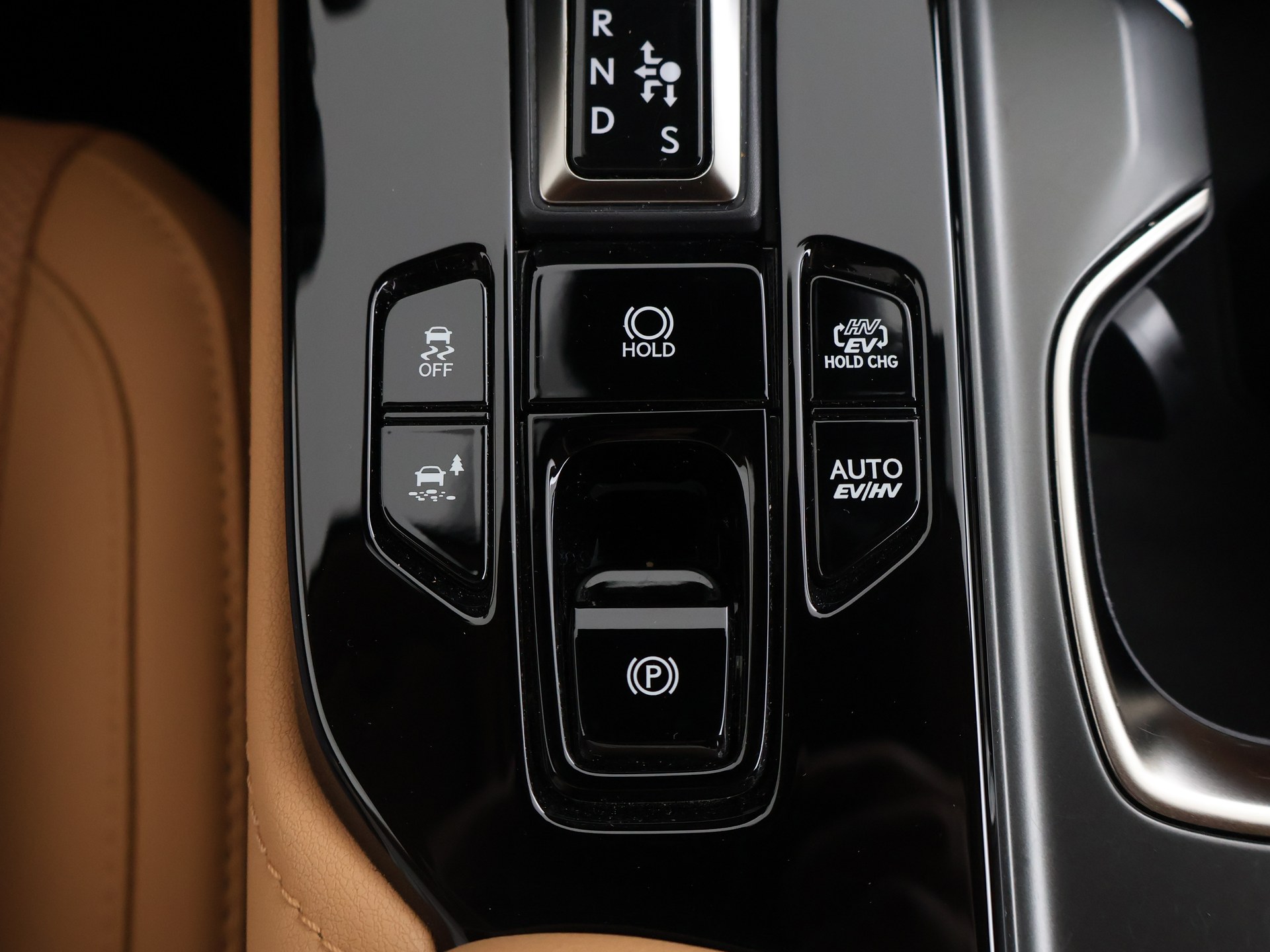 Foto van Lexus Lexus Nx450h+
