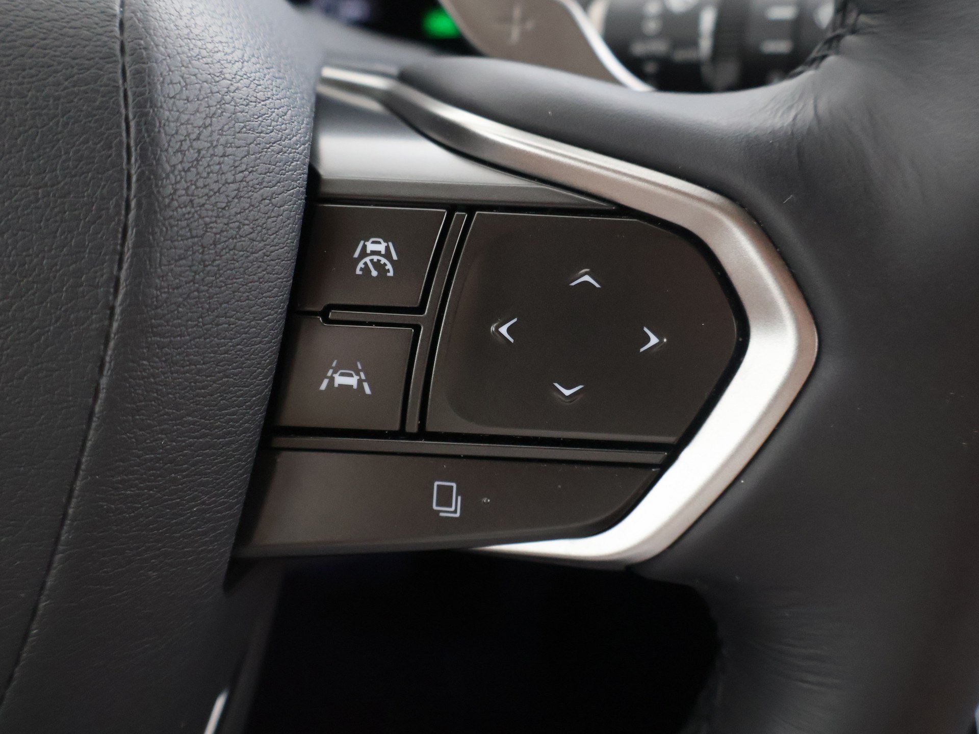 Foto van Lexus Lexus Nx450h+