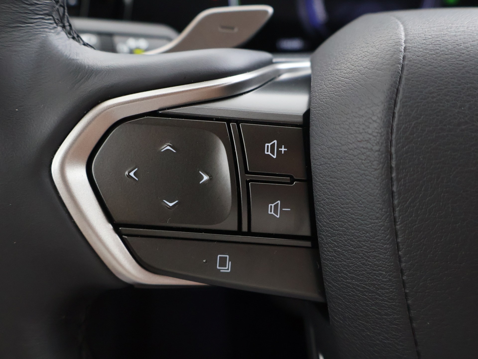 Foto van Lexus Lexus Nx450h+