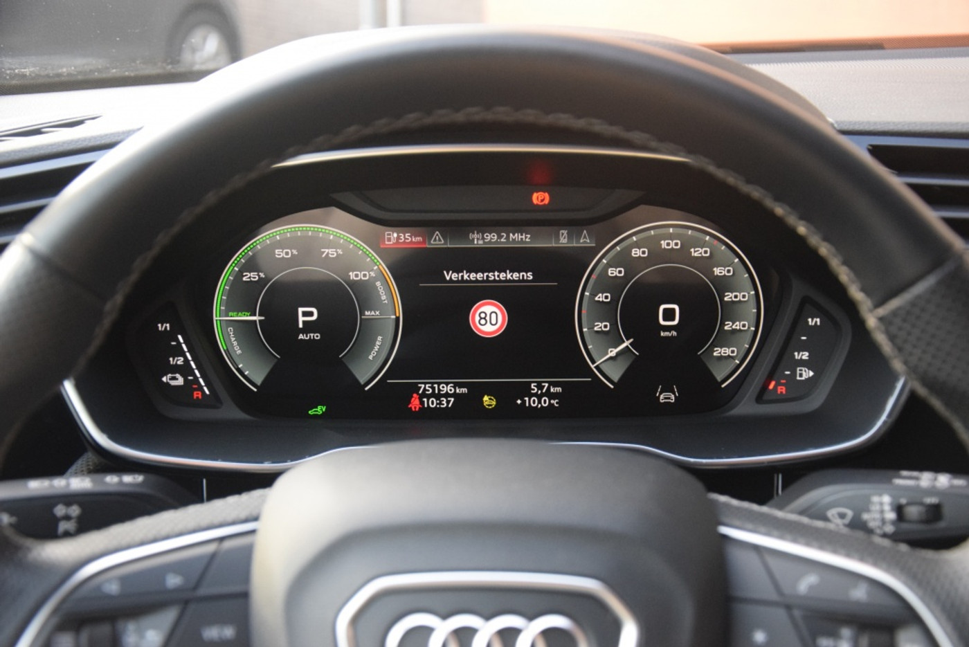 Foto van Audi Q3 E-tron