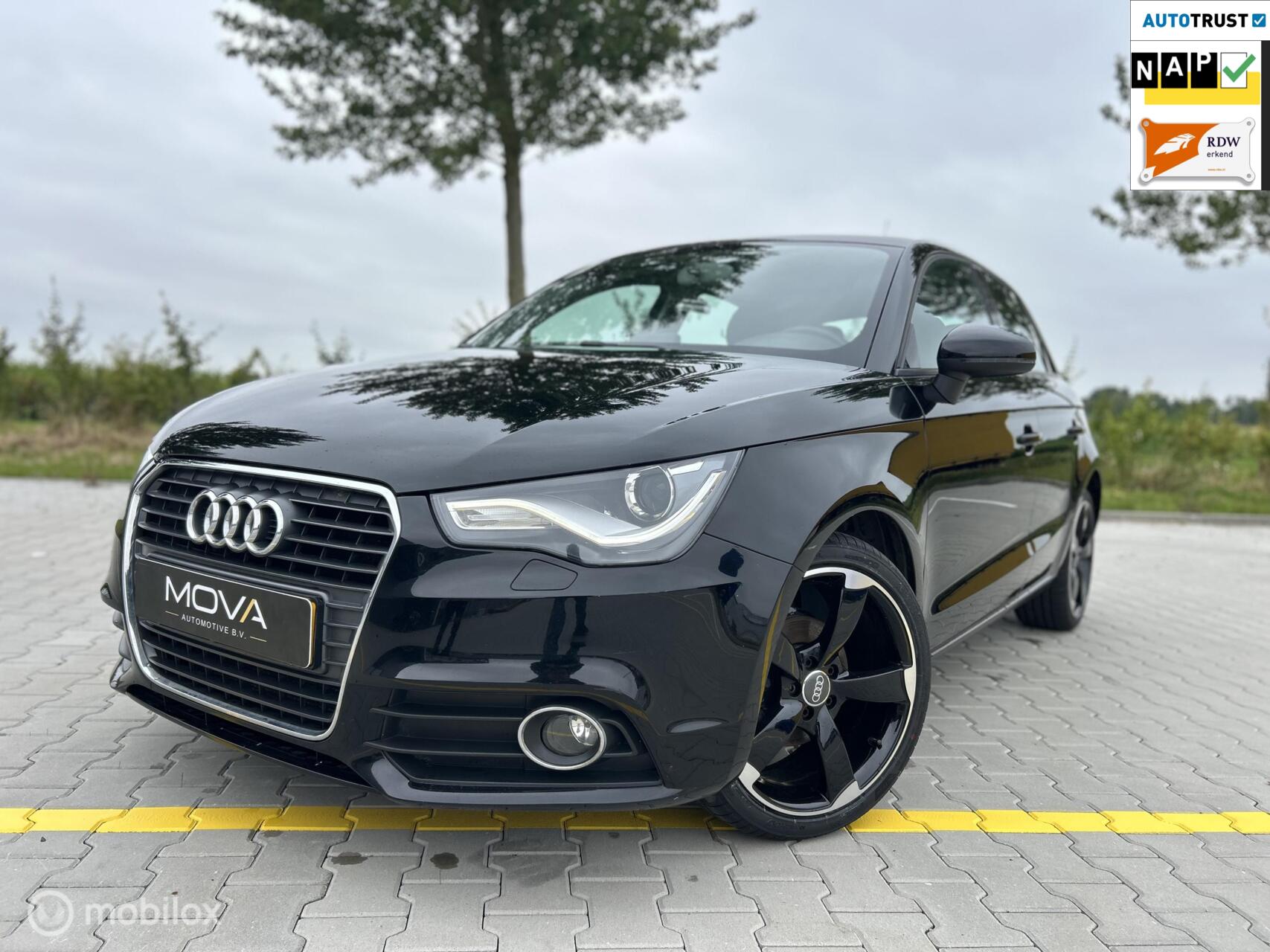 Audi A1 Sportback 1.2 TFSI S-line l Bose Geluidsysteem l 2012 - voorkant