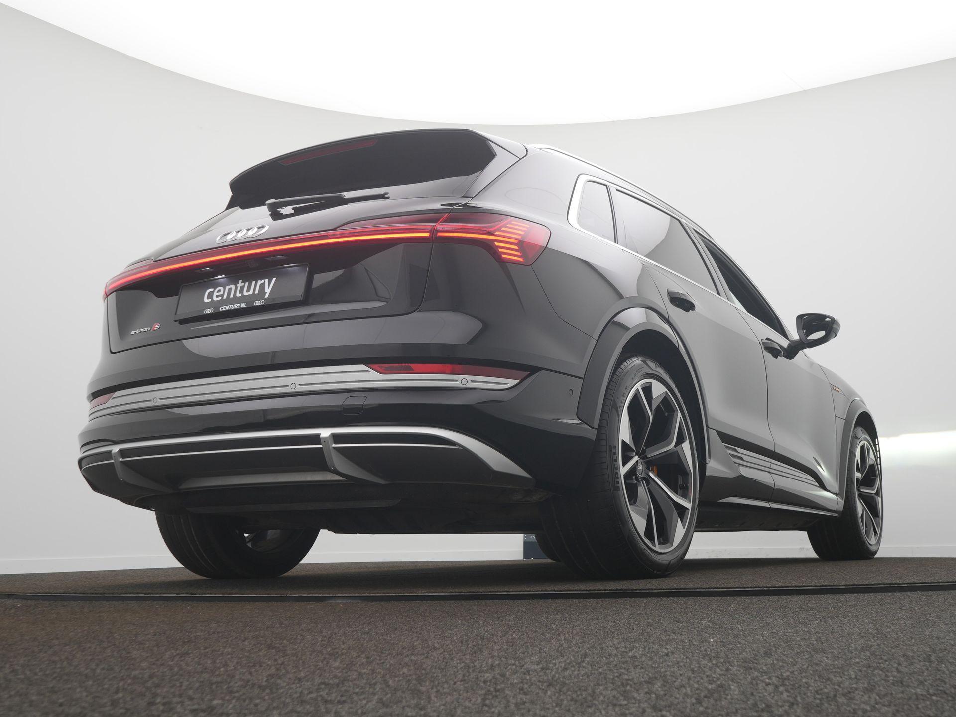 Foto van Audi E-tron S