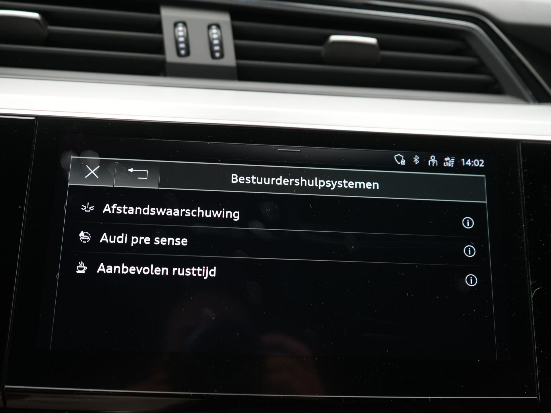 Foto van Audi E-tron S
