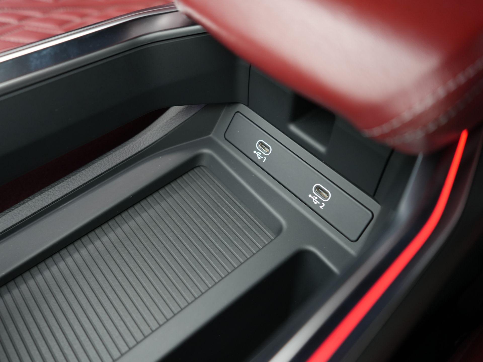 Foto van Audi E-tron S