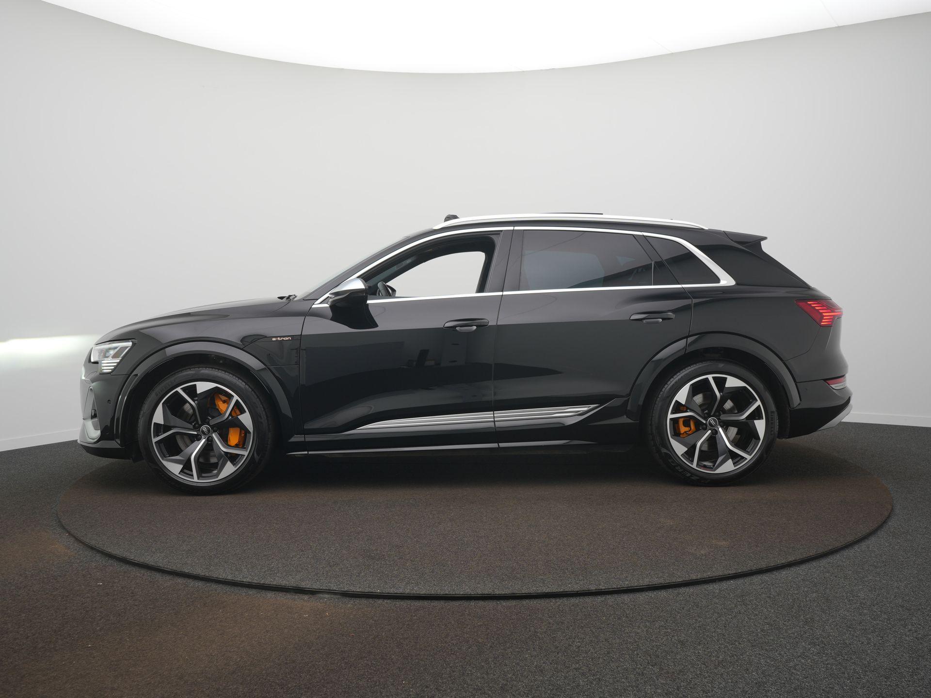 Foto van Audi E-tron S