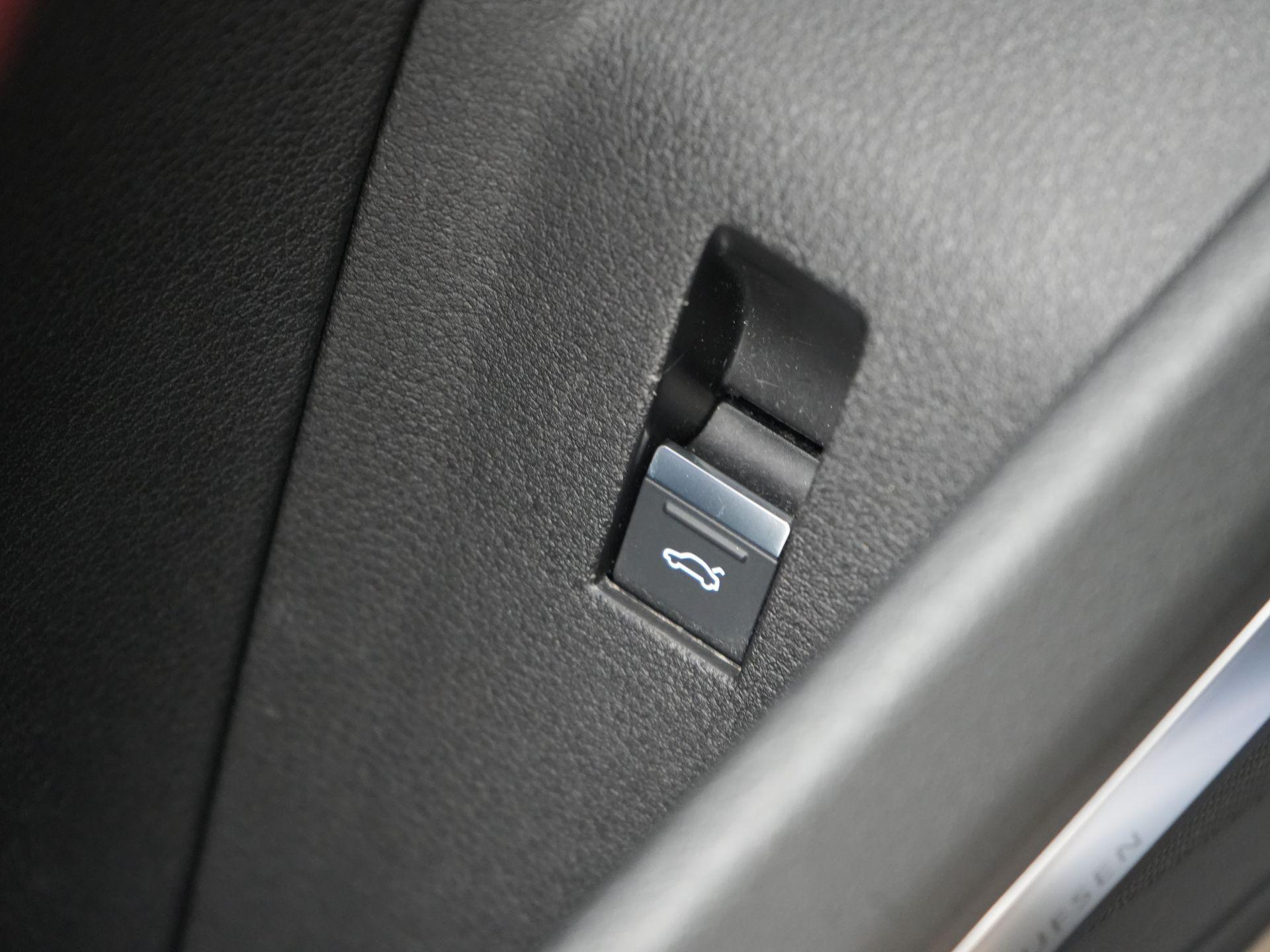 Foto van Audi E-tron S