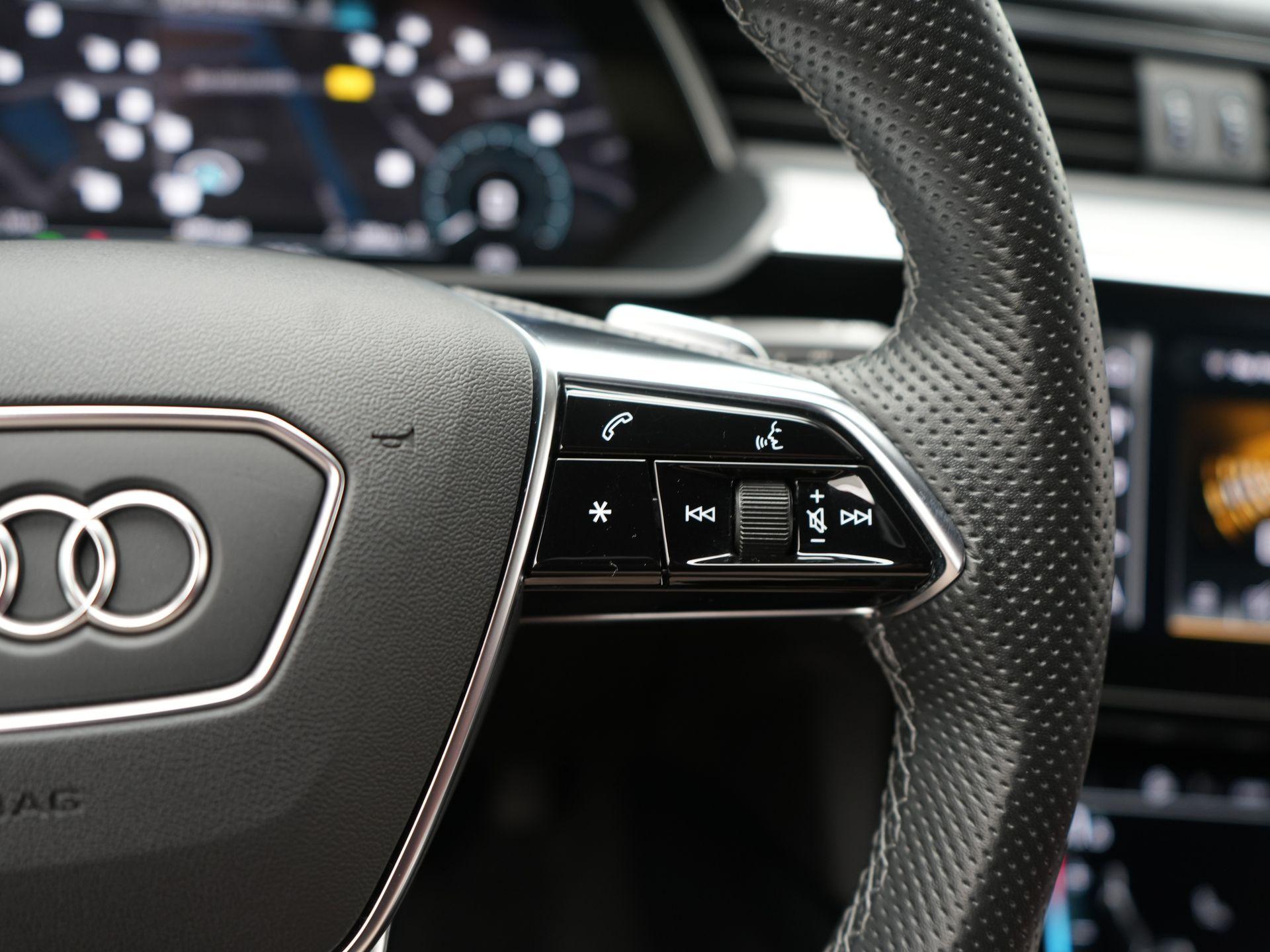 Foto van Audi E-tron S