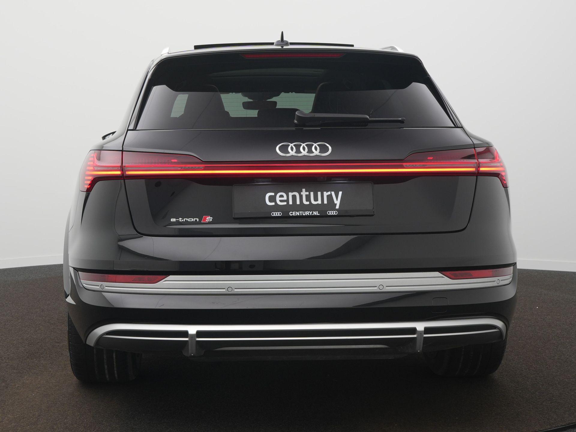 Foto van Audi E-tron S