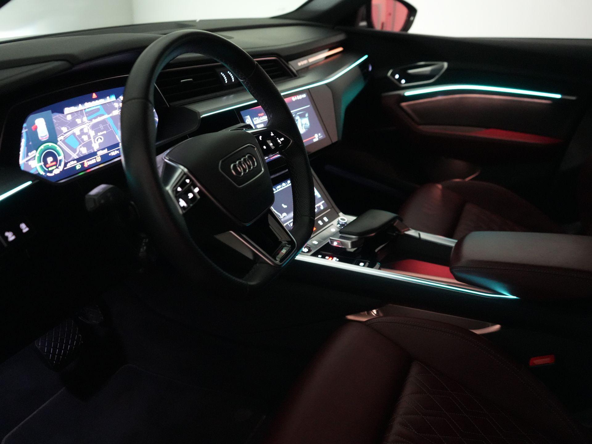 Foto van Audi E-tron S