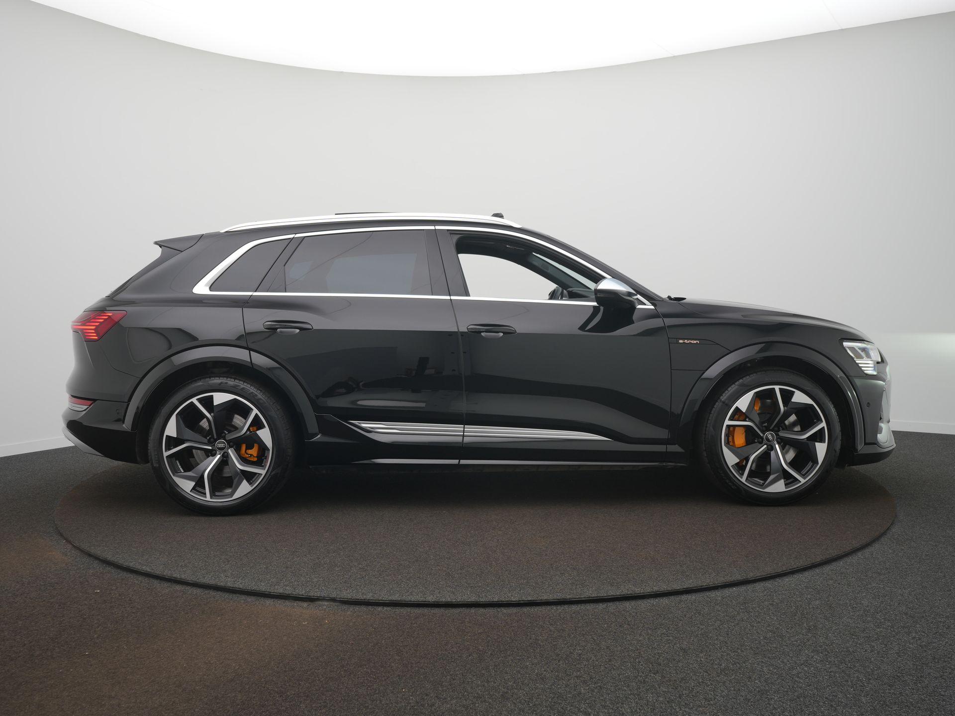 Foto van Audi E-tron S