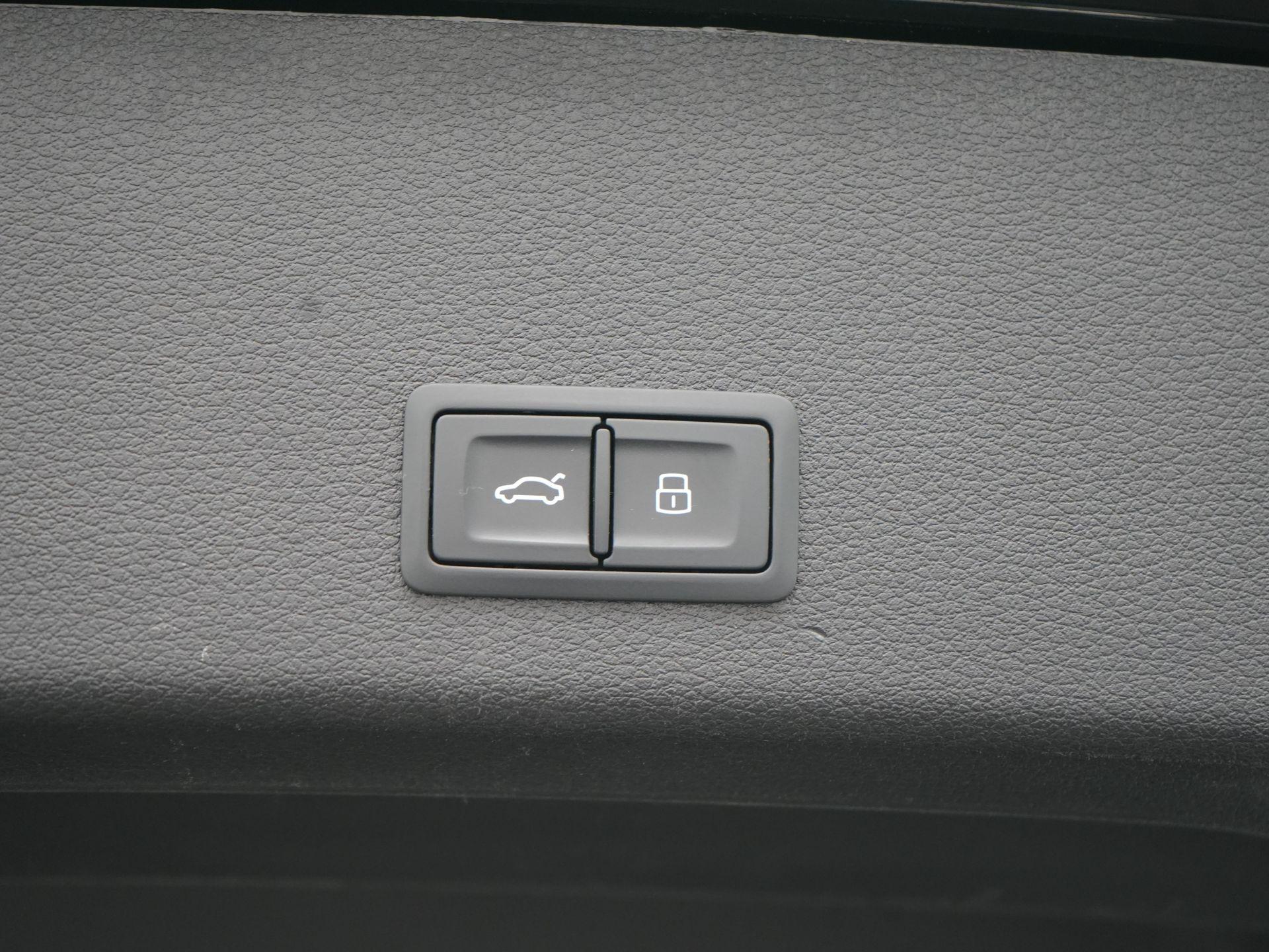 Foto van Audi E-tron S