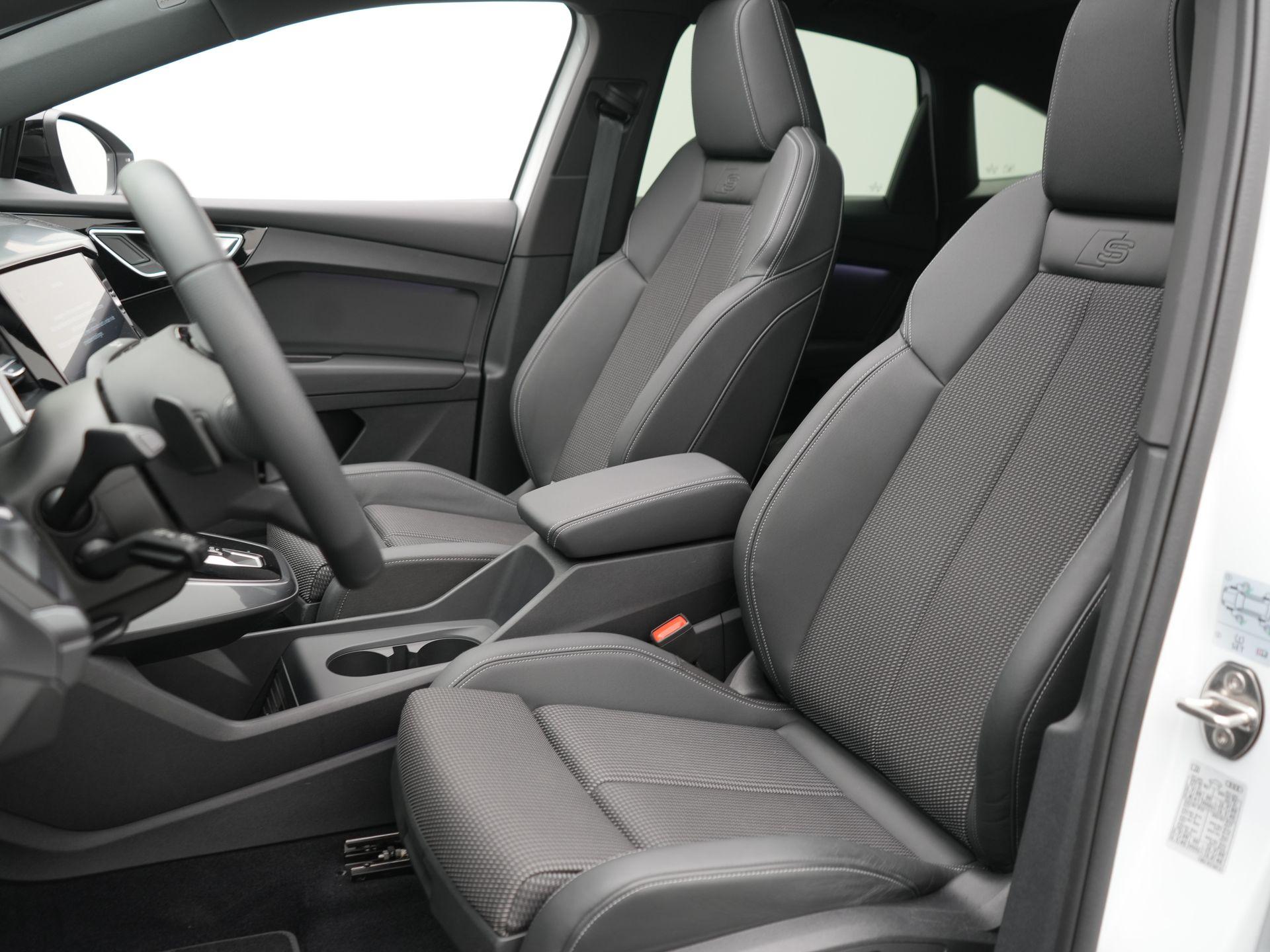 Foto van Audi Q4 Sportback 55 E-tron