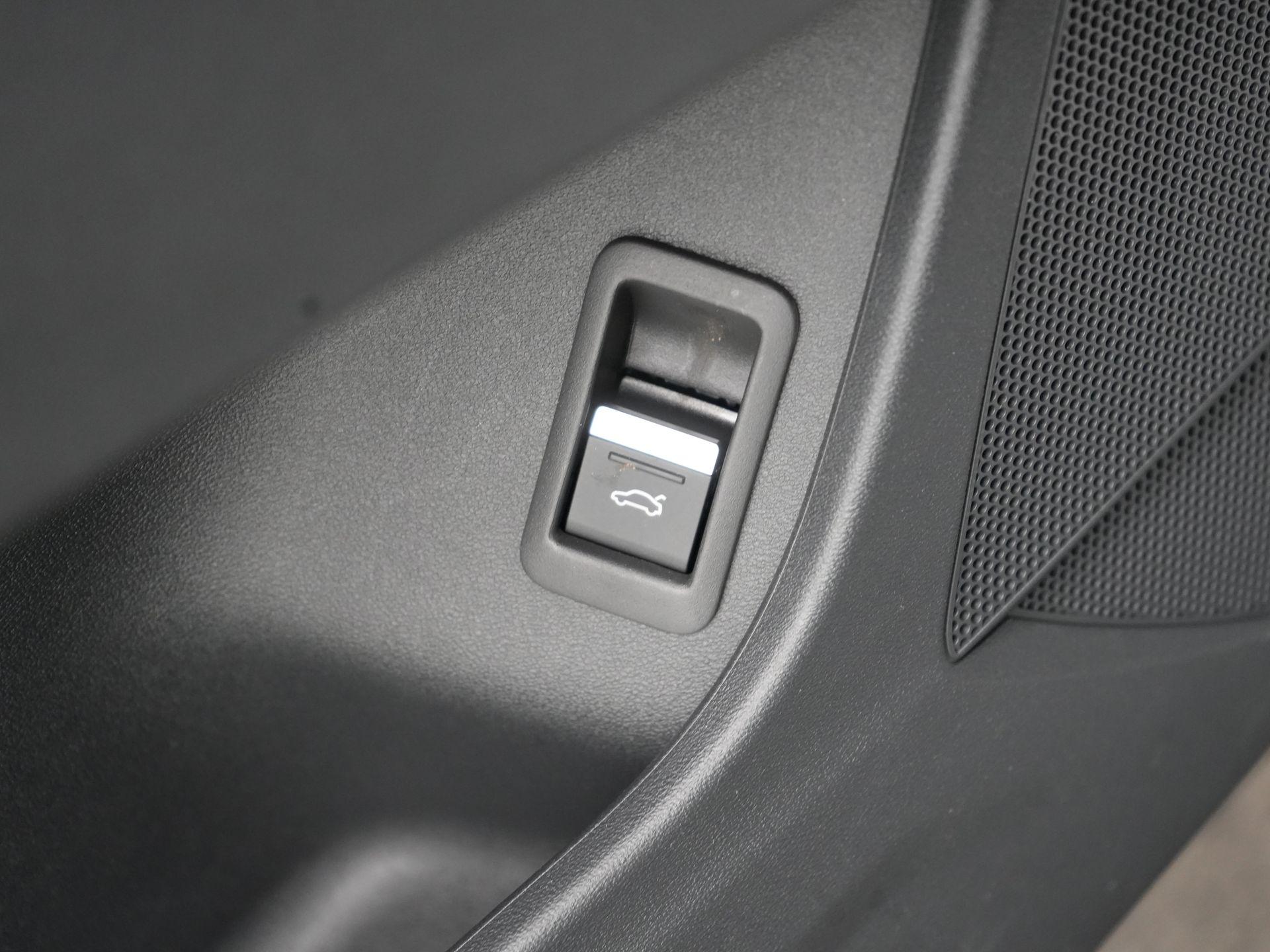 Foto van Audi Q4 Sportback 55 E-tron