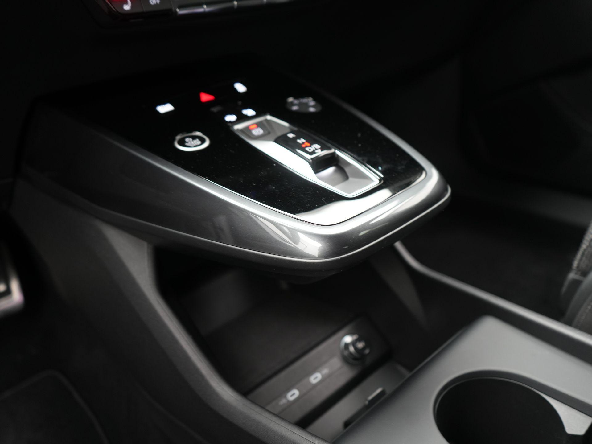 Foto van Audi Q4 Sportback 55 E-tron