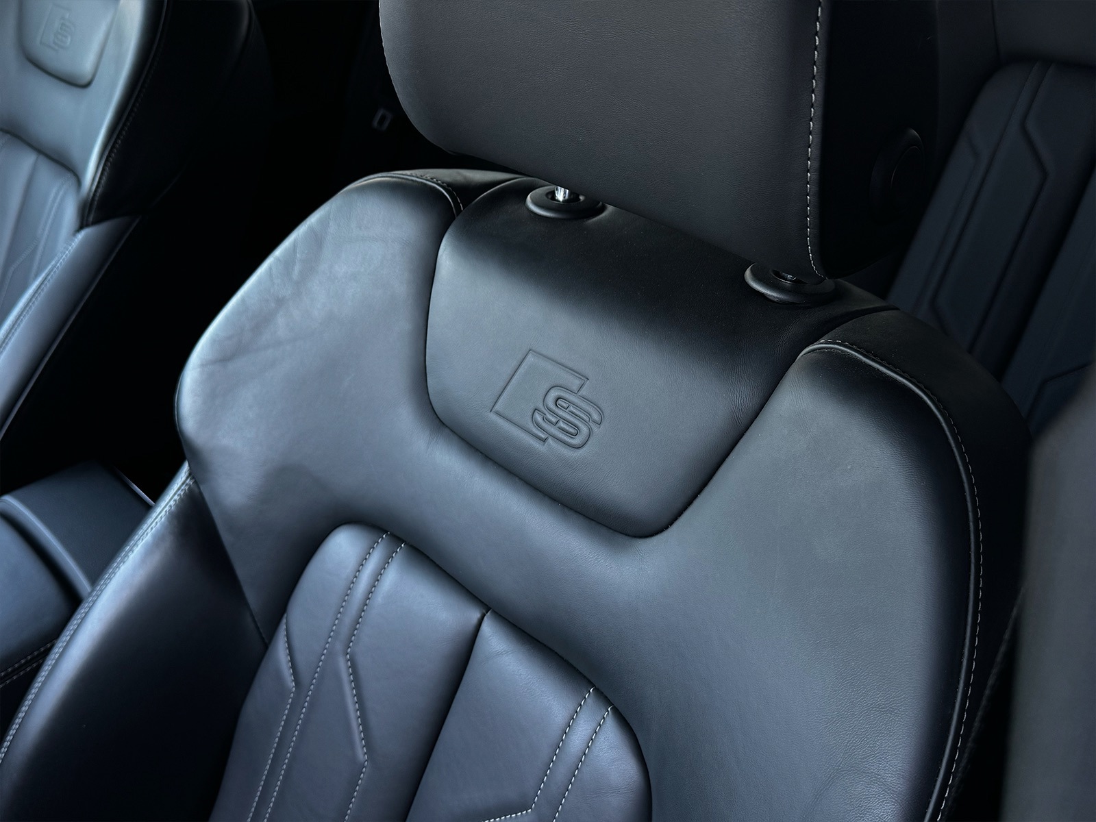 Foto van Audi A6 Avant 55 TFSI E