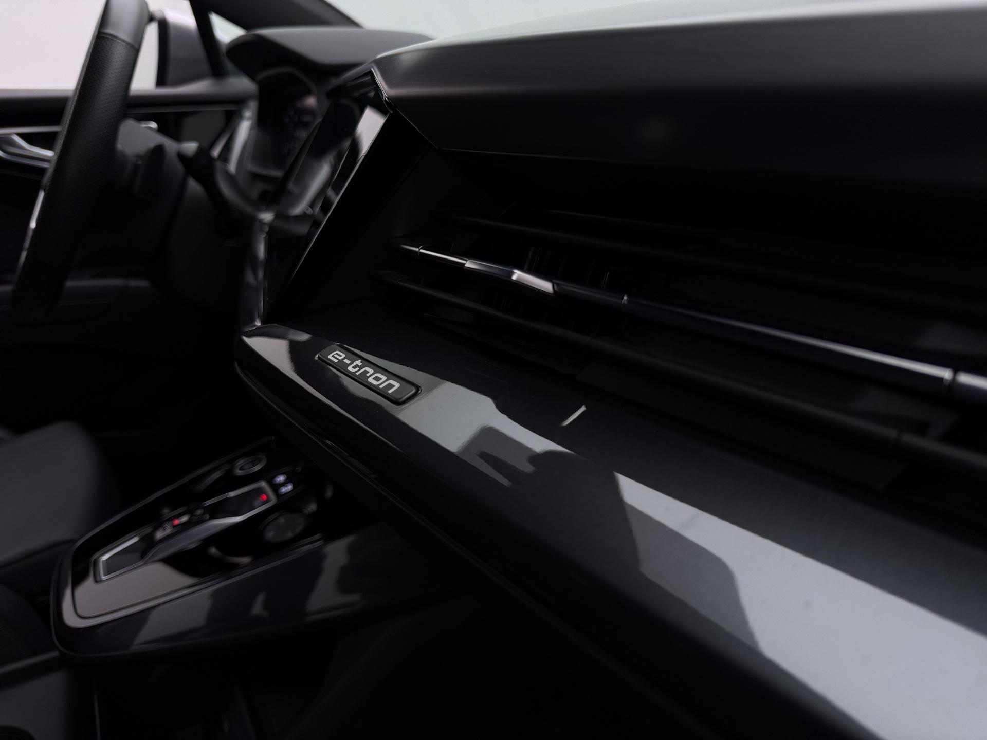 Foto van Audi Q4 Sportback 45 E-tron