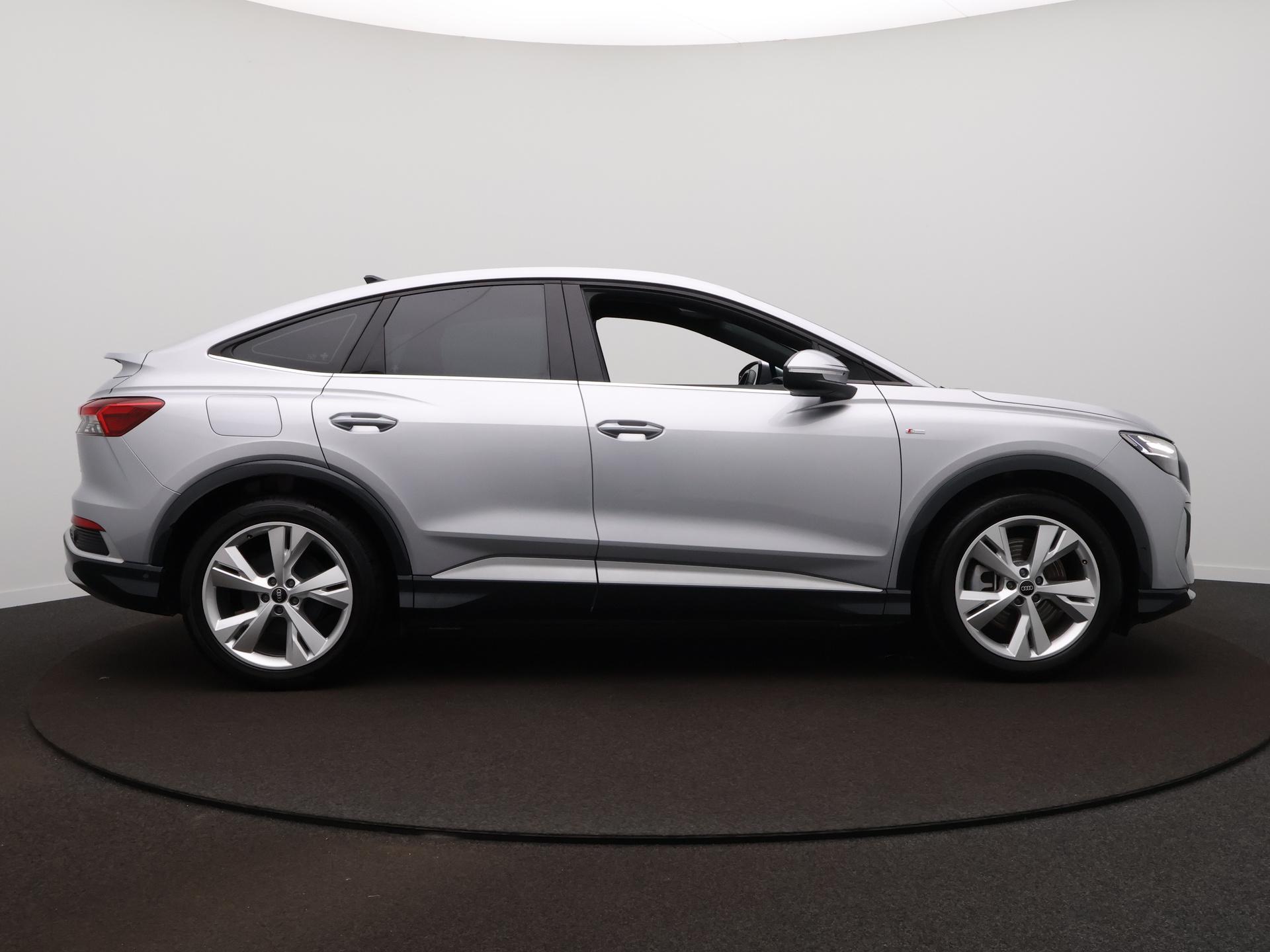Foto van Audi Q4 Sportback 45 E-tron