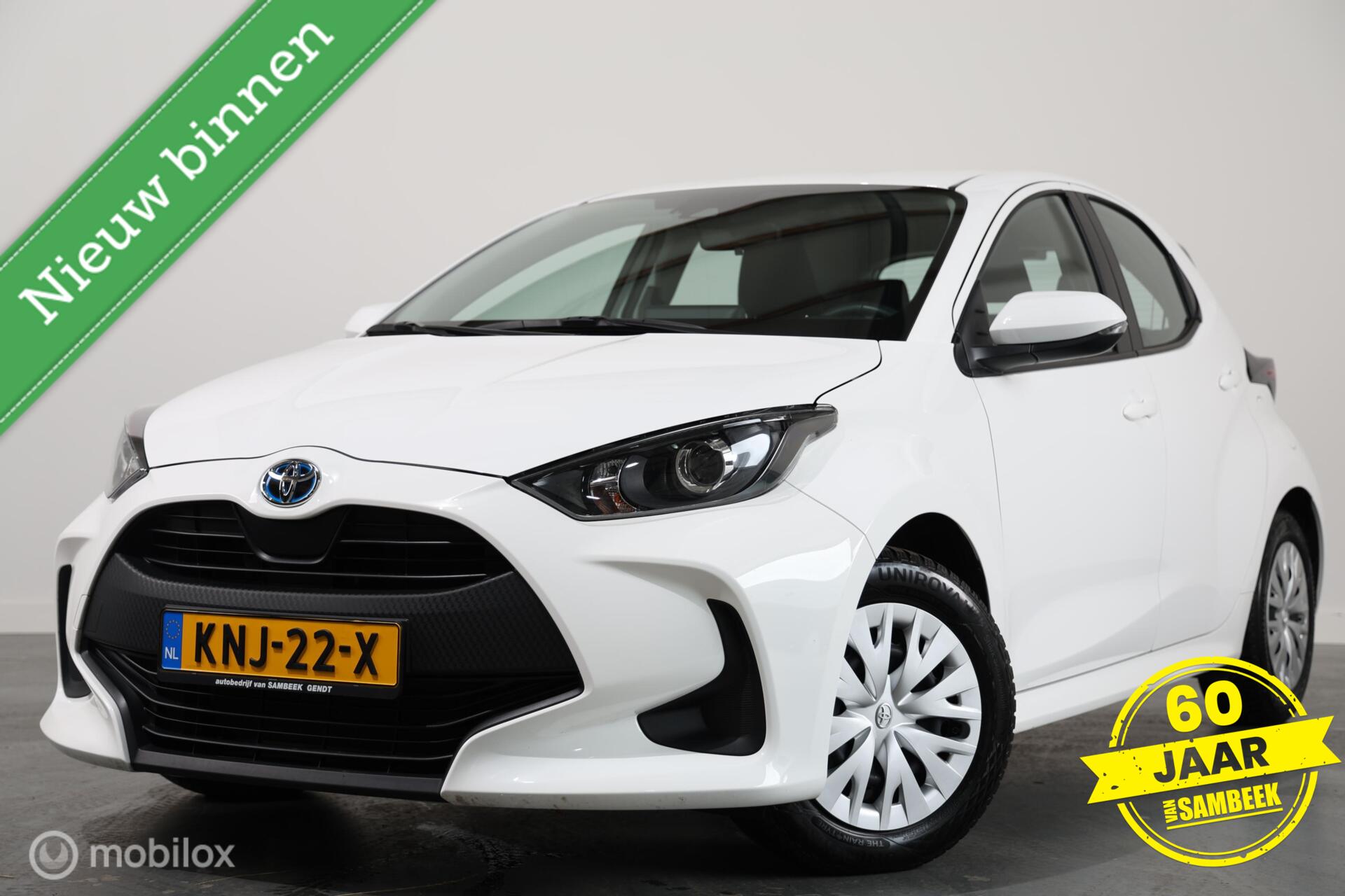 Toyota Toyota Yaris 1.5 Hybrid Comfort - Stoelverwarming - Carplay - Camera 2022 - voorkant