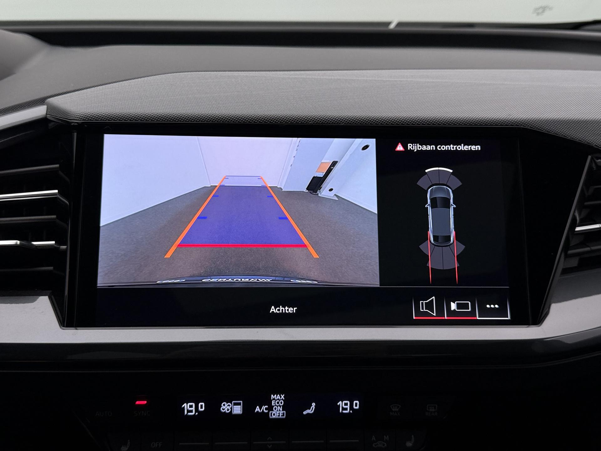 Foto van Audi Q4 Sportback 55 E-tron