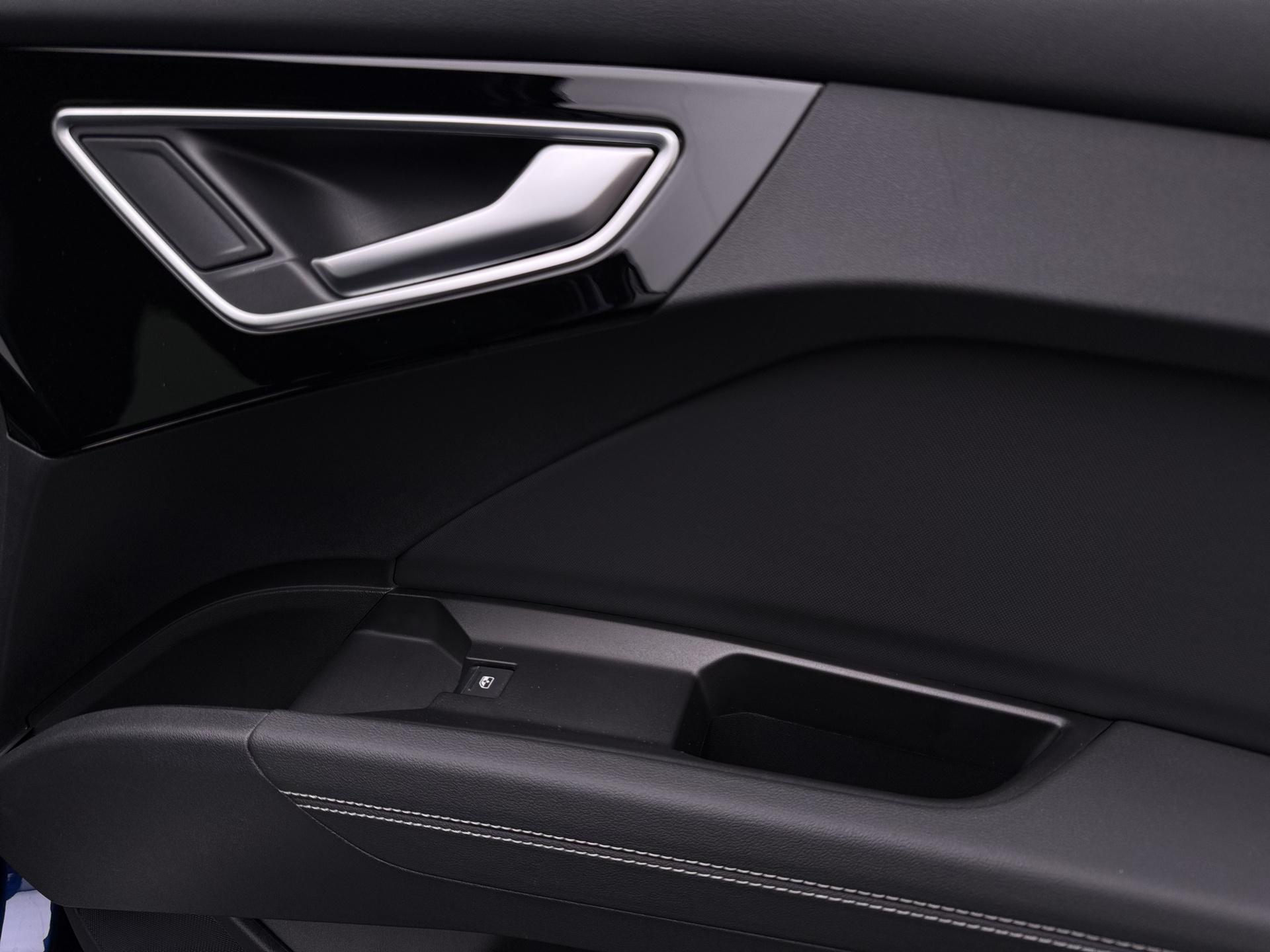 Foto van Audi Q4 Sportback 55 E-tron