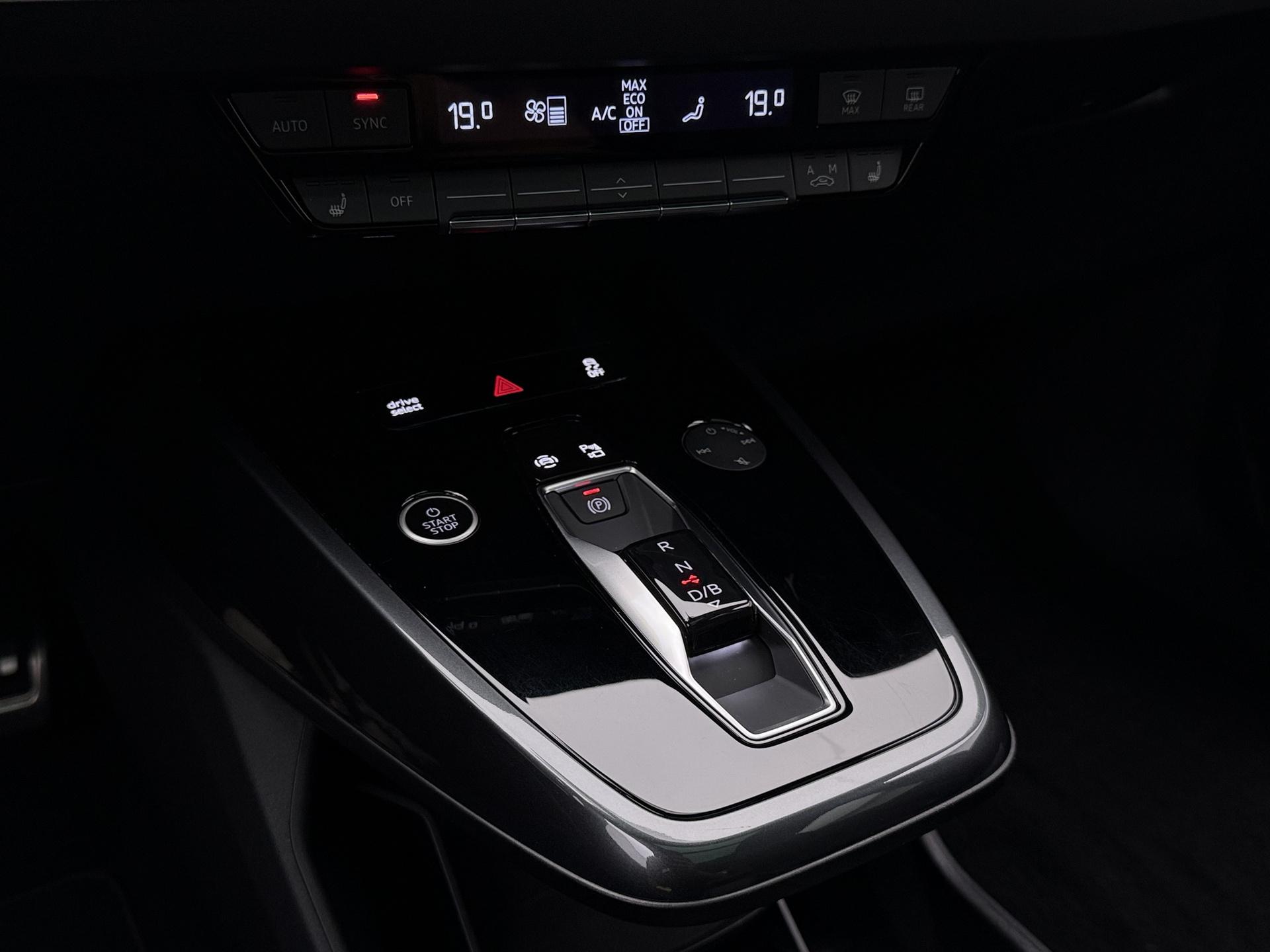 Foto van Audi Q4 Sportback 55 E-tron