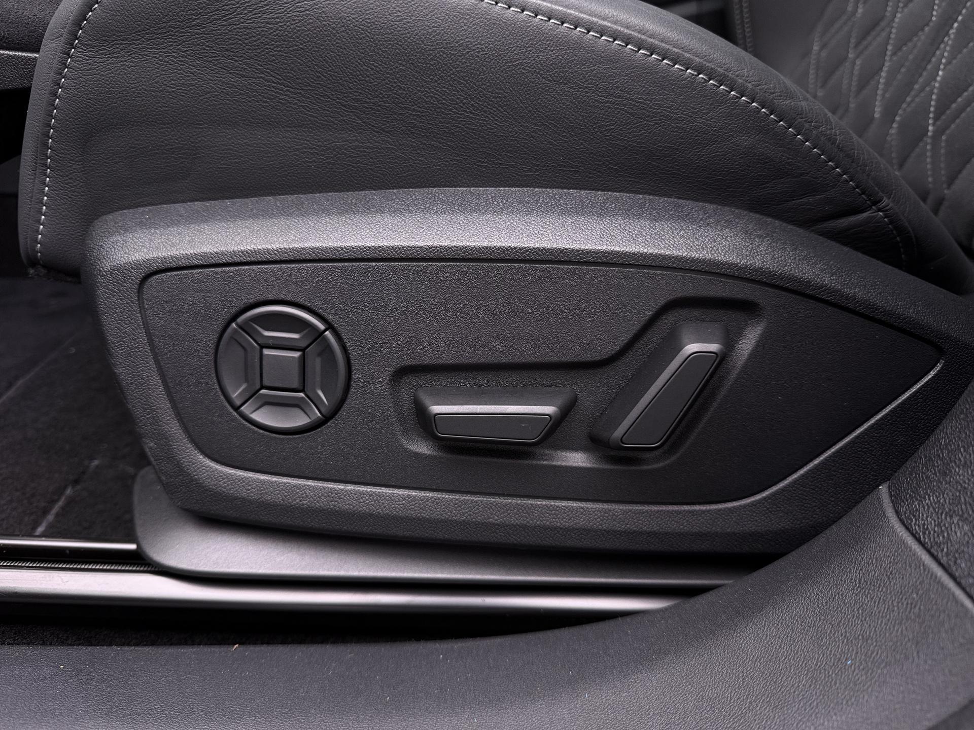 Foto van Audi Q4 Sportback 55 E-tron