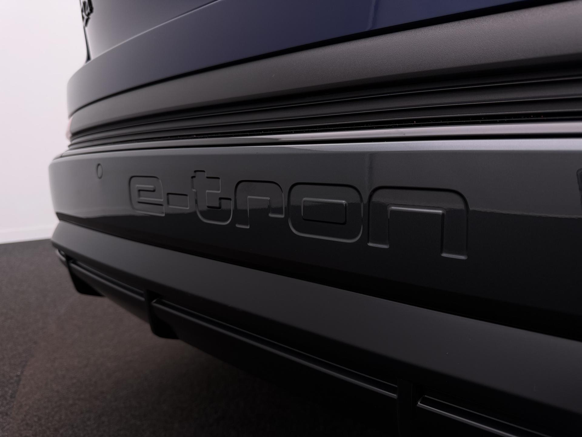 Foto van Audi Q4 Sportback 55 E-tron