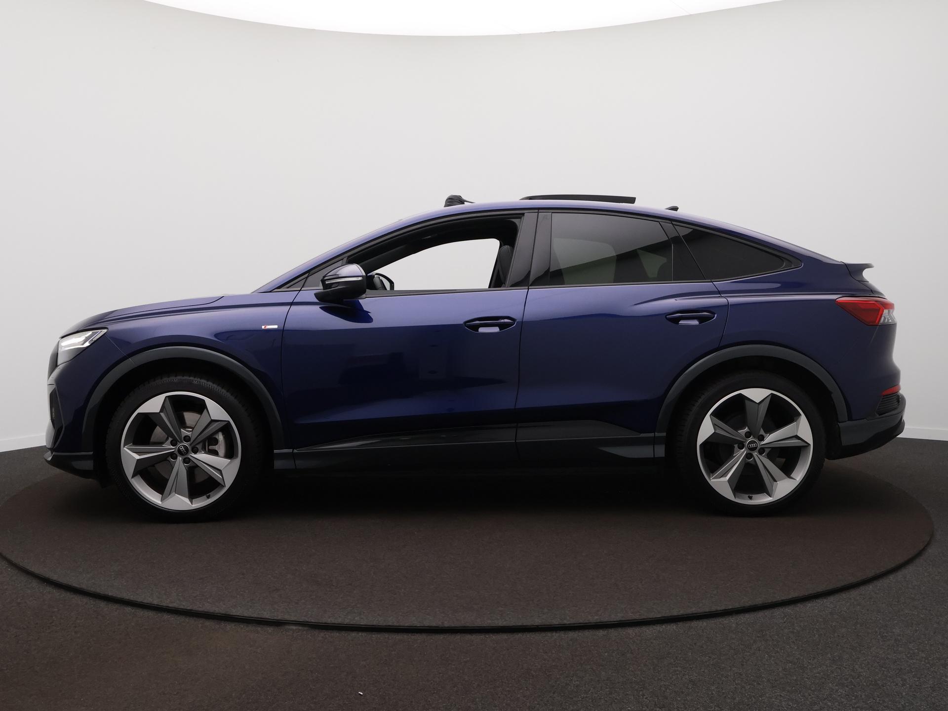 Foto van Audi Q4 Sportback 55 E-tron
