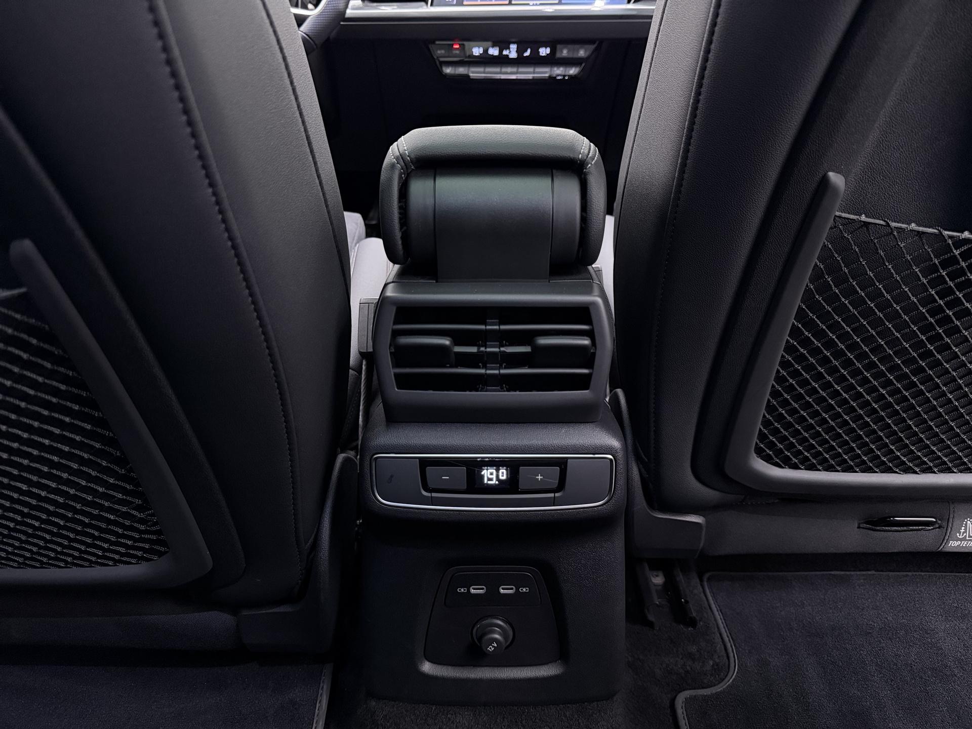 Foto van Audi Q4 Sportback 55 E-tron