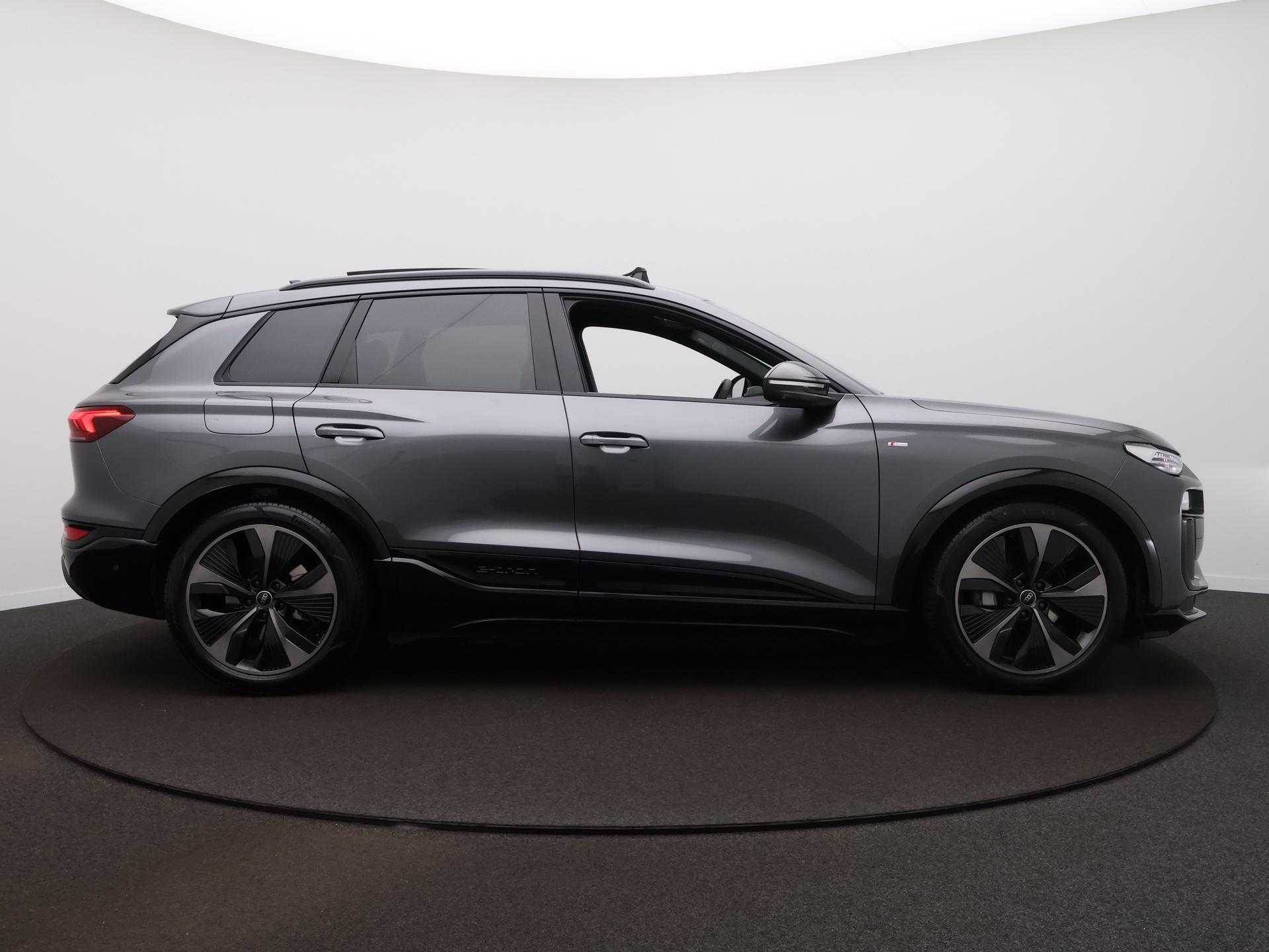Foto van Audi Q6 Suv E-tron Quattro