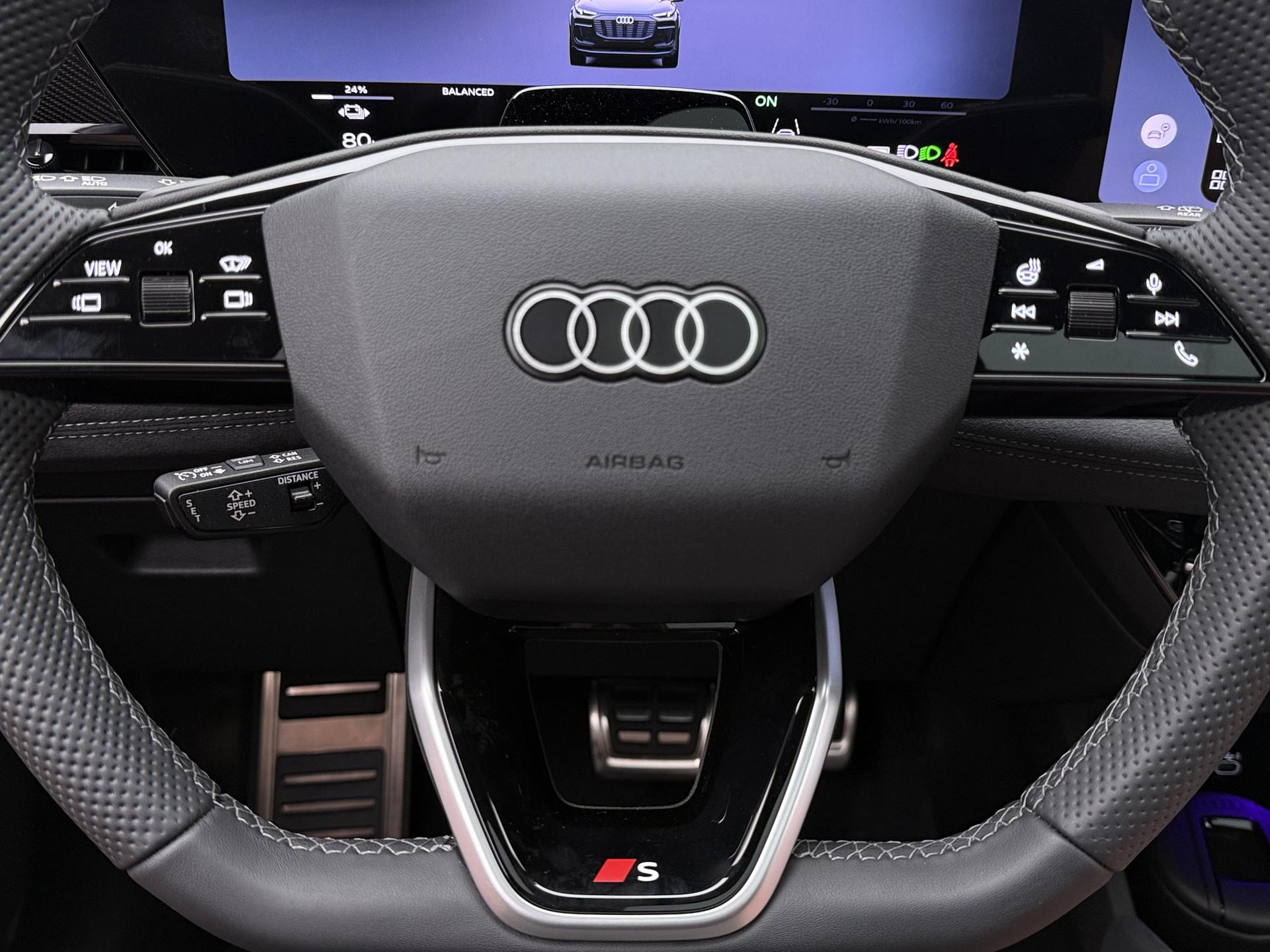 Foto van Audi Q6 Suv E-tron Quattro