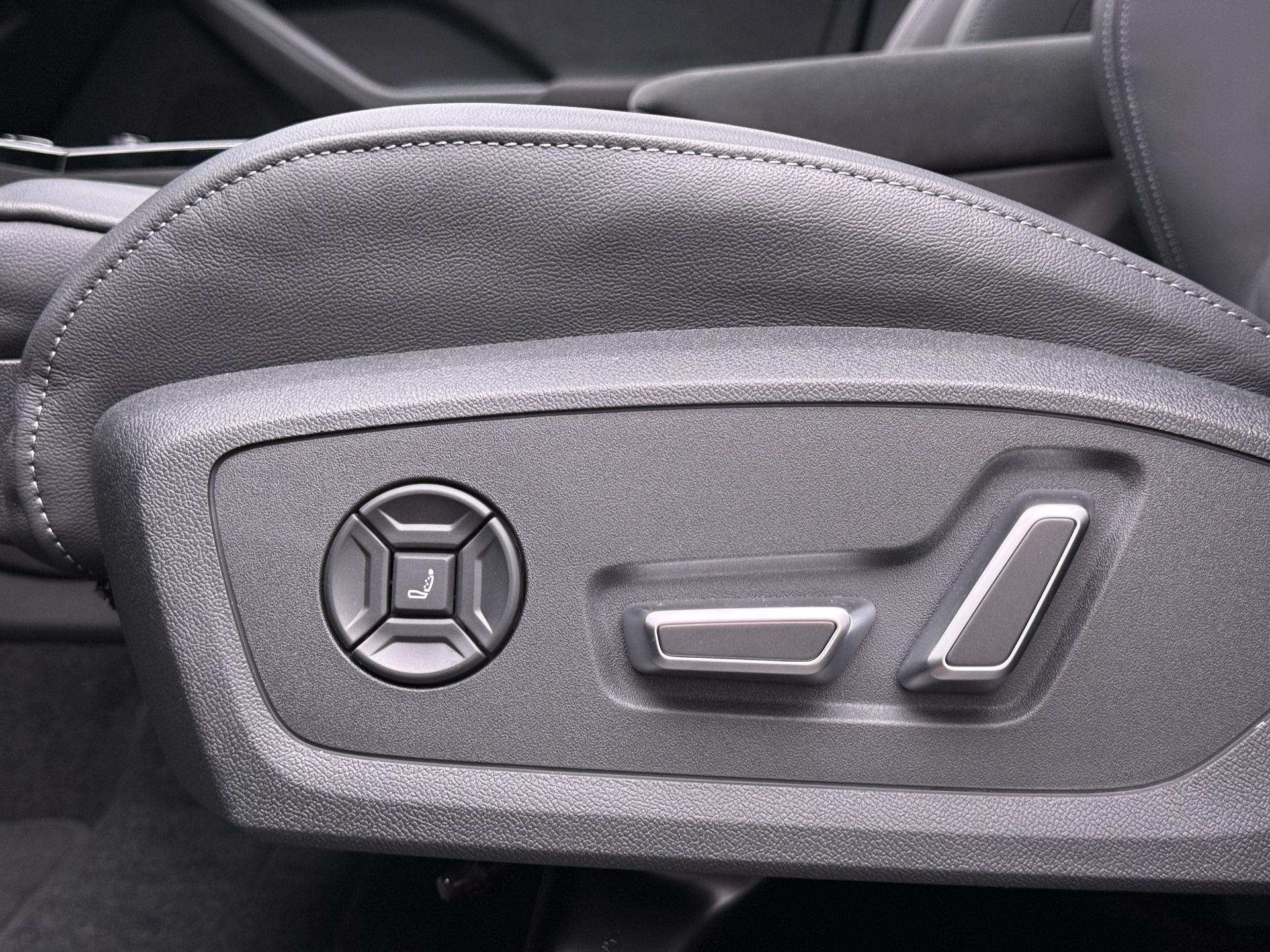 Foto van Audi Q6 Suv E-tron Quattro