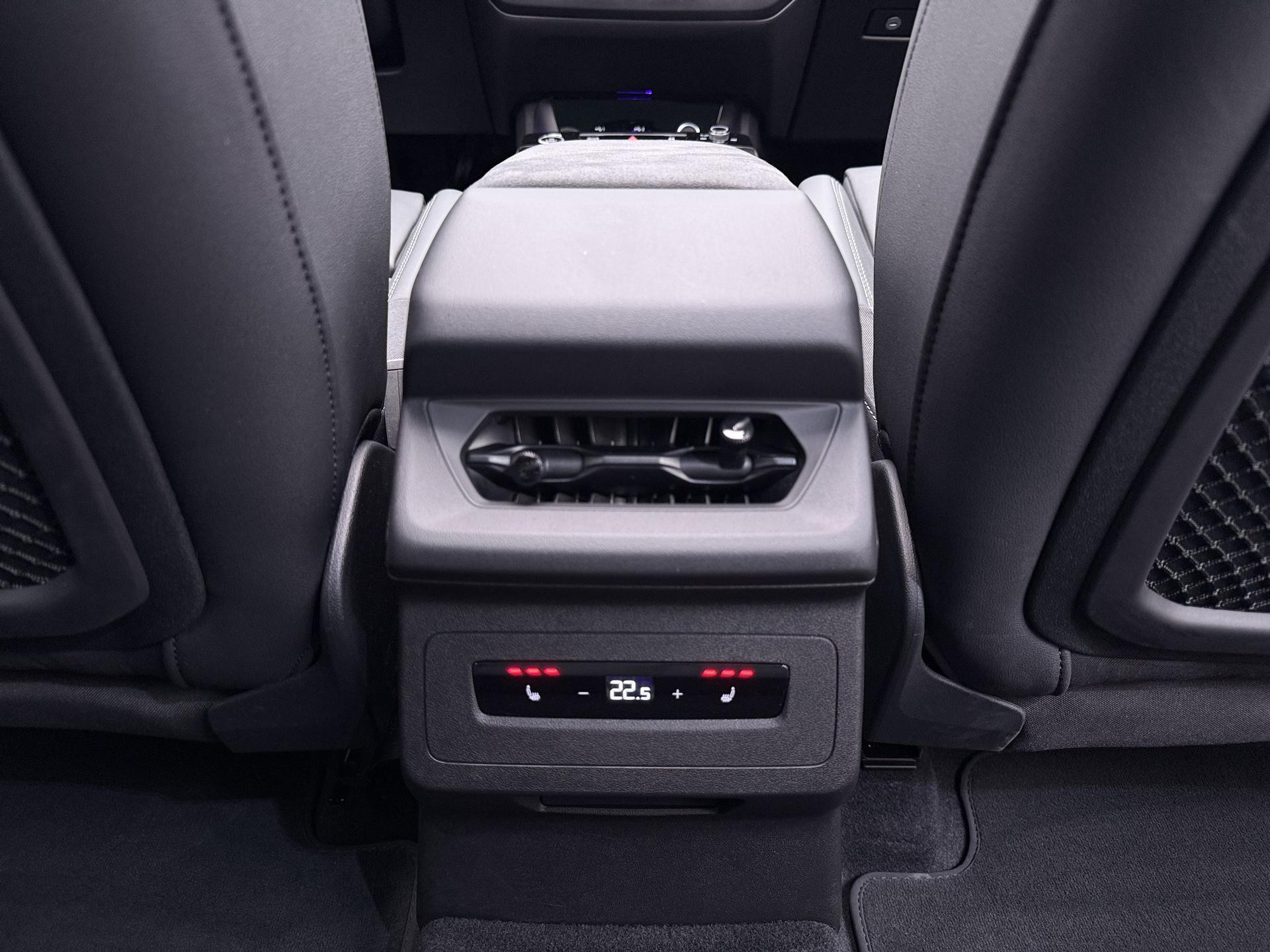 Foto van Audi Q6 Suv E-tron Quattro