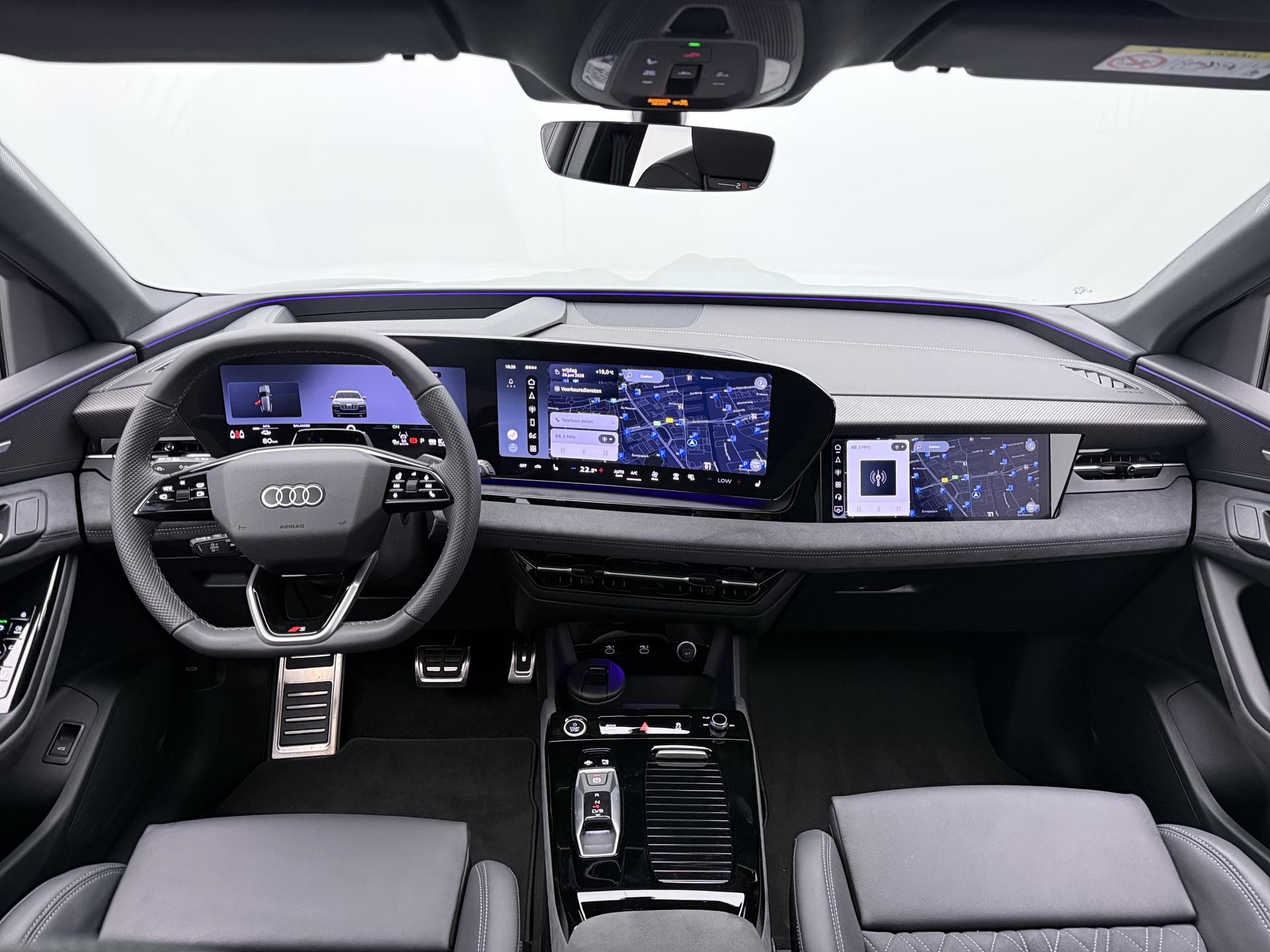 Foto van Audi Q6 Suv E-tron Quattro