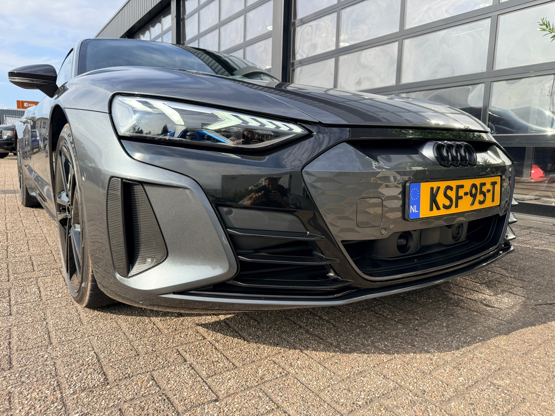 Foto van Audi RS E-tron GT