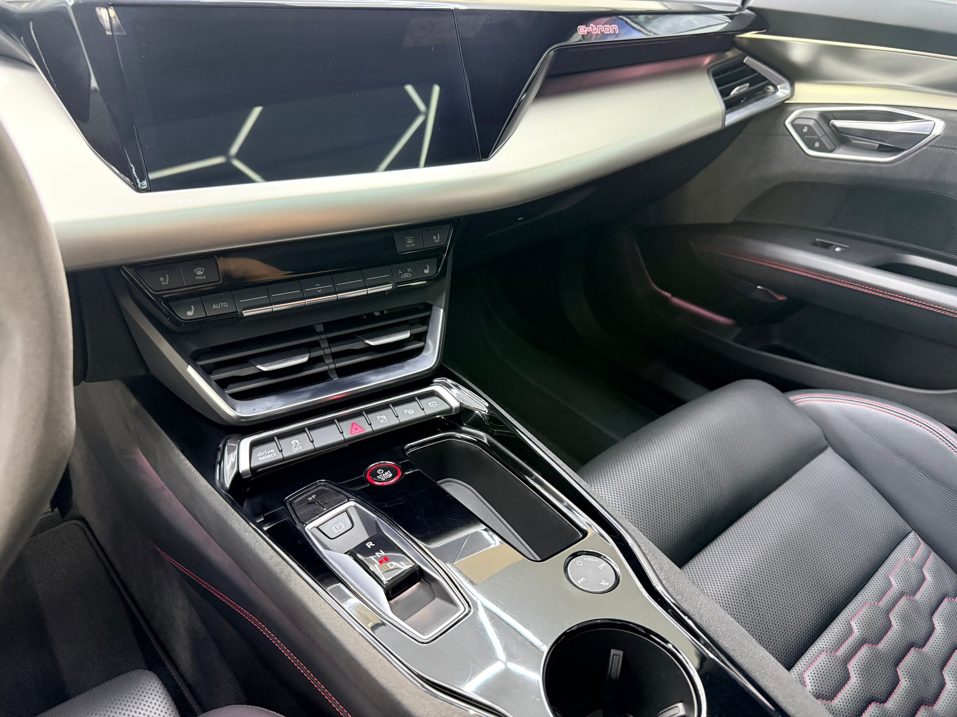 Foto van Audi RS E-tron GT