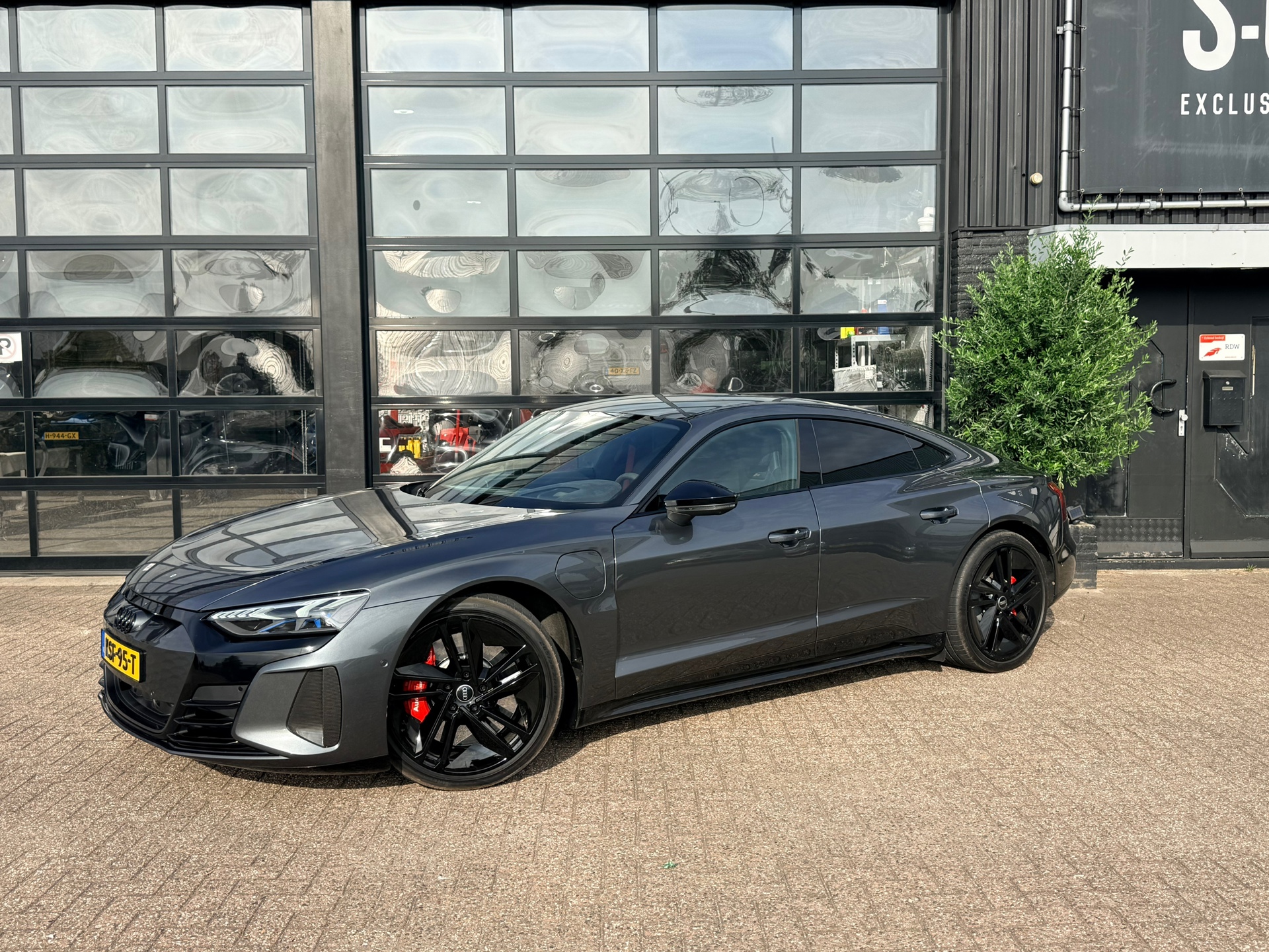 Audi RS E-tron GT RS 93 kWh 2023 - voorkant