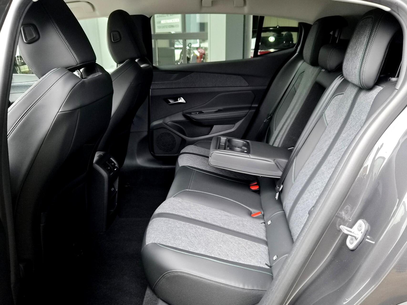 Foto van Peugeot 408