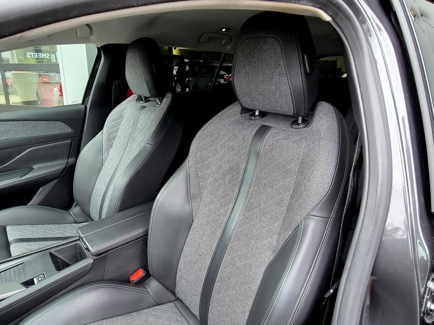 Foto van Peugeot 408