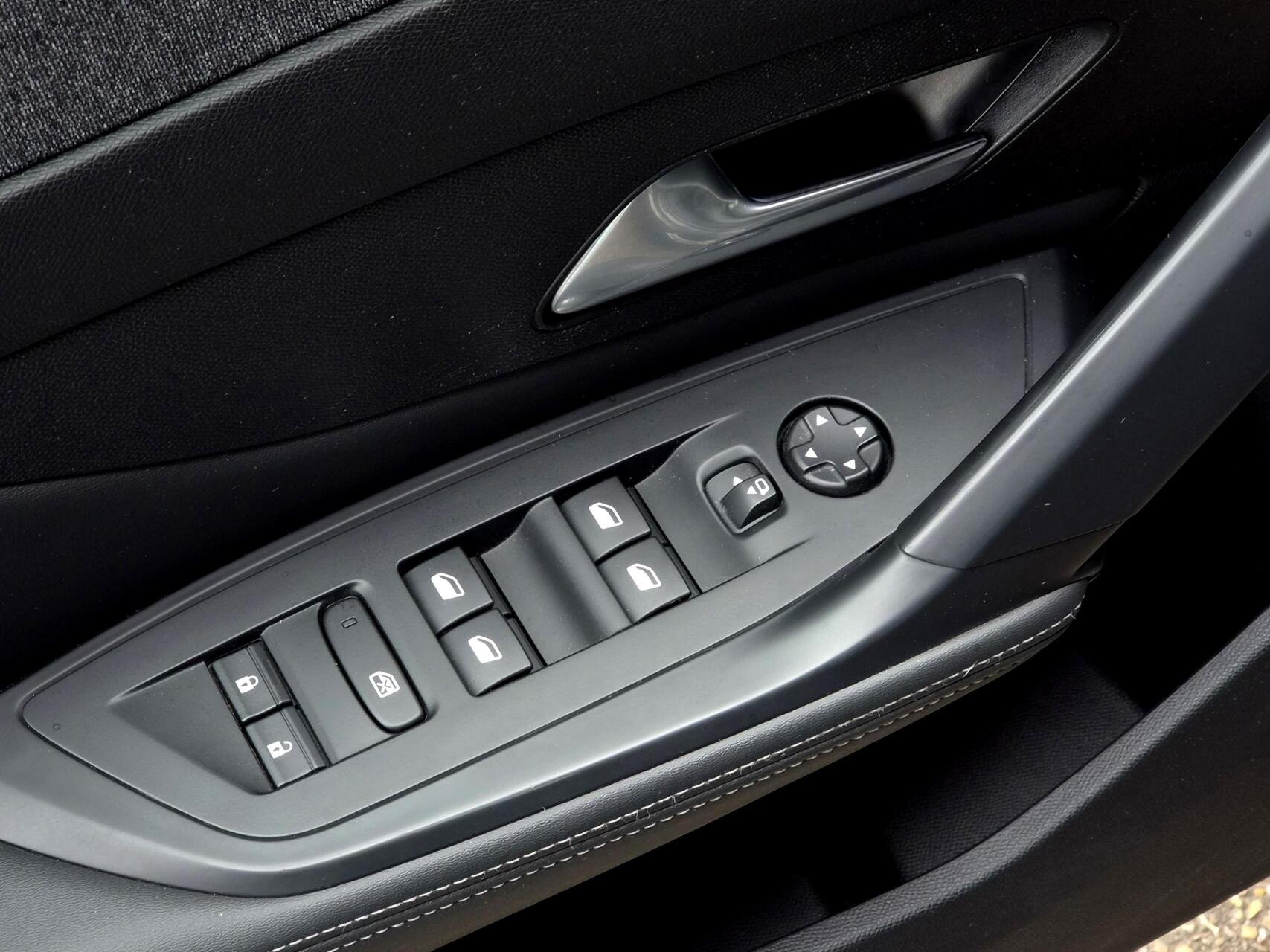 Foto van Peugeot 408