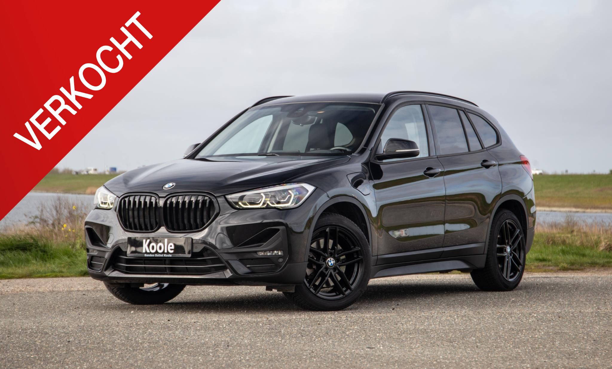 BMW X1 xDrive25e Executive 2021 - voorkant