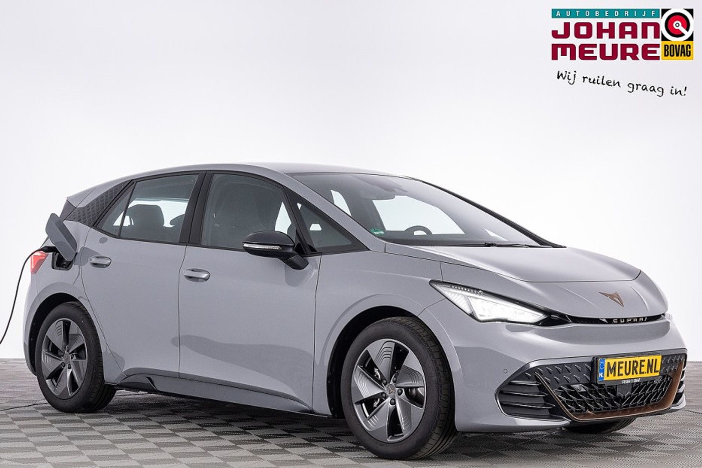 Cupra Born Essential  62kWh | FULL LED | SOH 95%| *LET OP, DONDERDAG 10 SEPT. GESLOTEN!* 2024 - voorkant