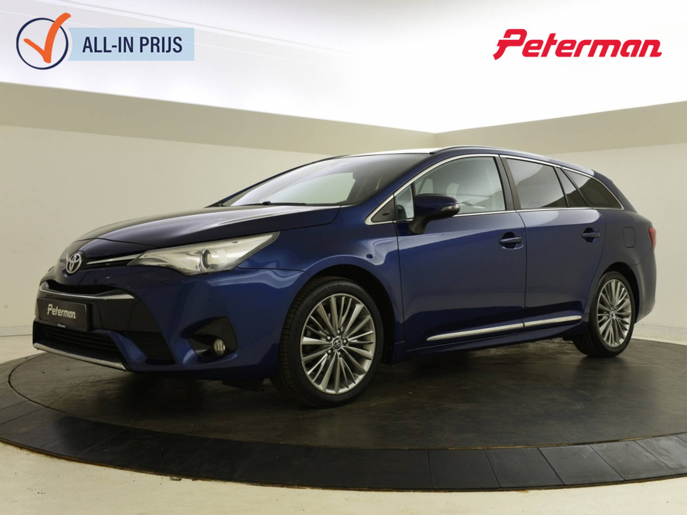 Toyota Avensis Touring Sports 1.8 VVT-i Premium | trekhaak | Panoramak | Navigatie | 2016 - voorkant