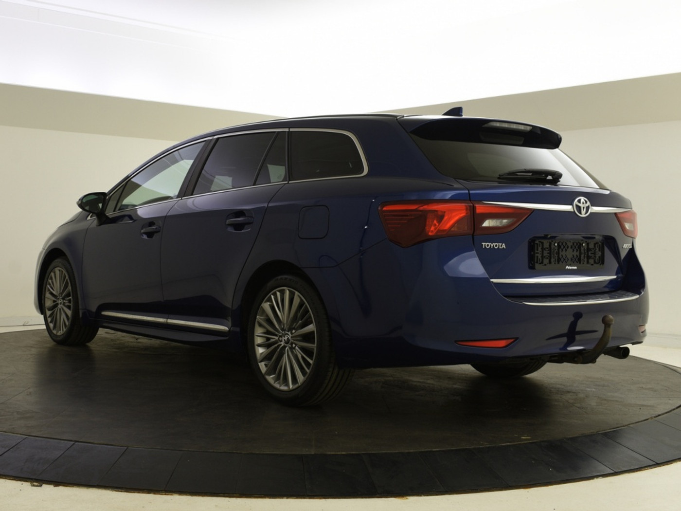 Foto van Toyota Avensis Touring Sports