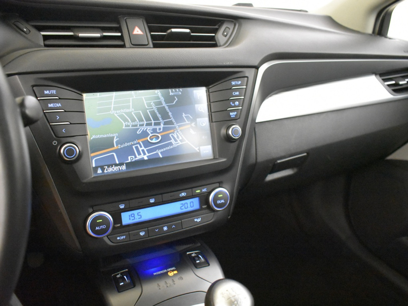 Foto van Toyota Avensis Touring Sports